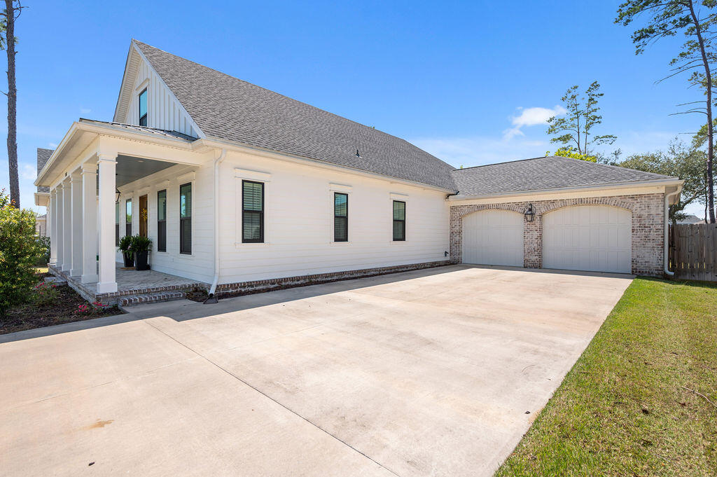 Deer Moss Creek - Residential
