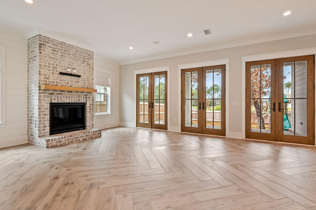 Deer Moss Creek - Residential