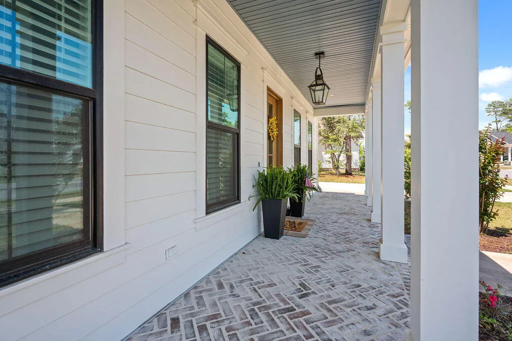 Niceville, Florida 32578, United States, 4 Bedrooms Bedrooms, ,4 BathroomsBathrooms,Residential,Active,5255