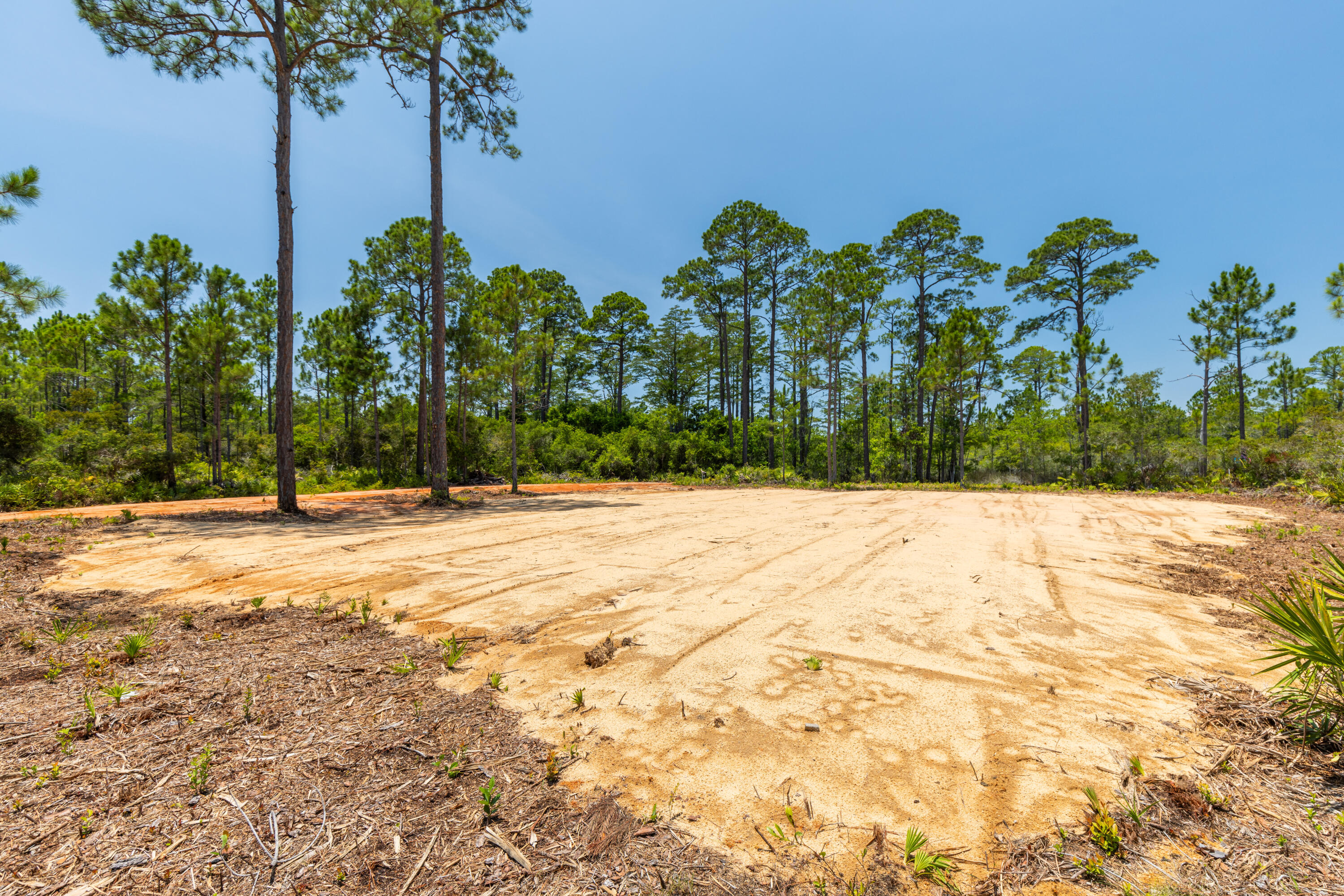 EXCLUSIVE BEACH - Land