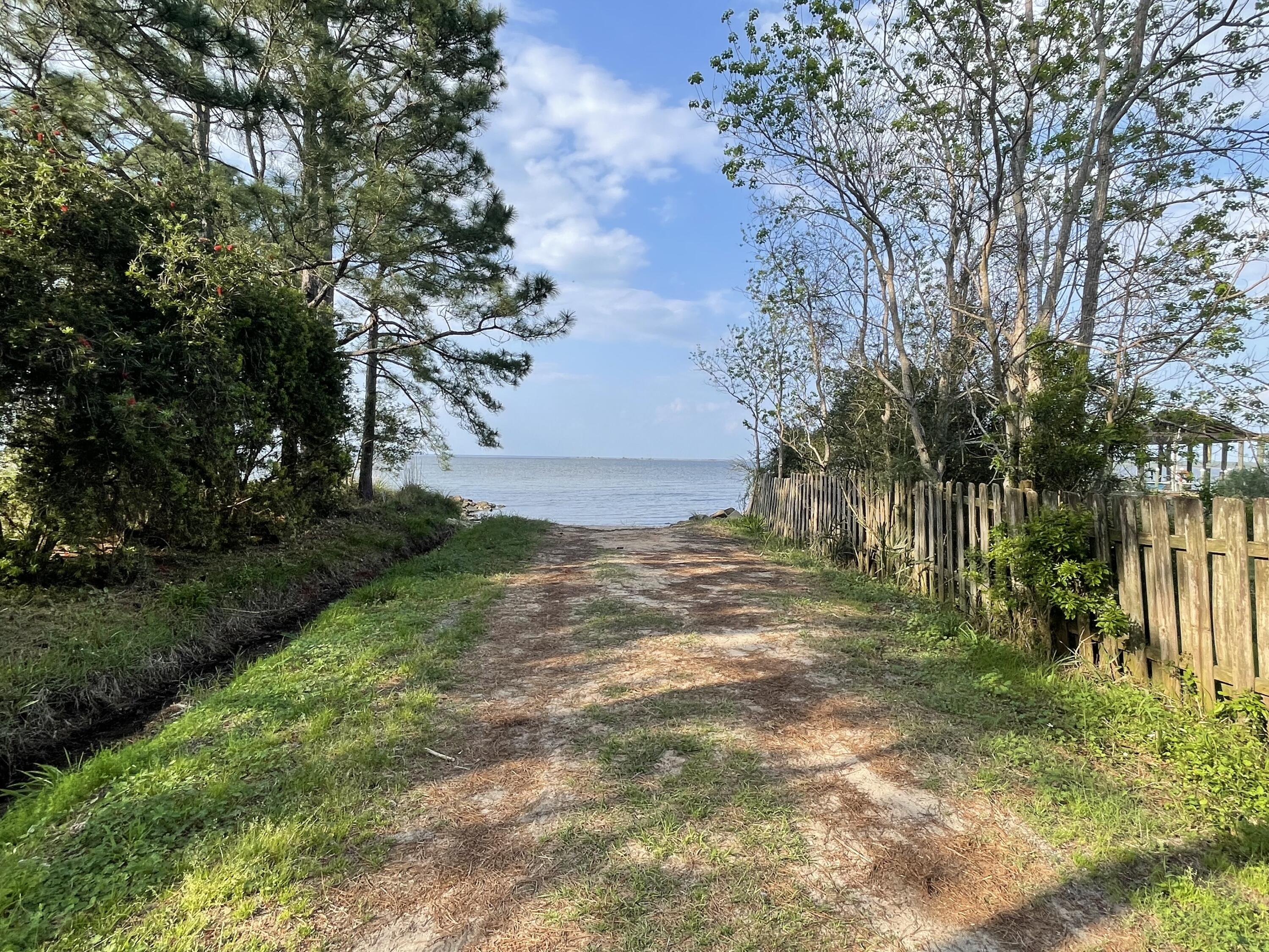 EXCLUSIVE BEACH - Land