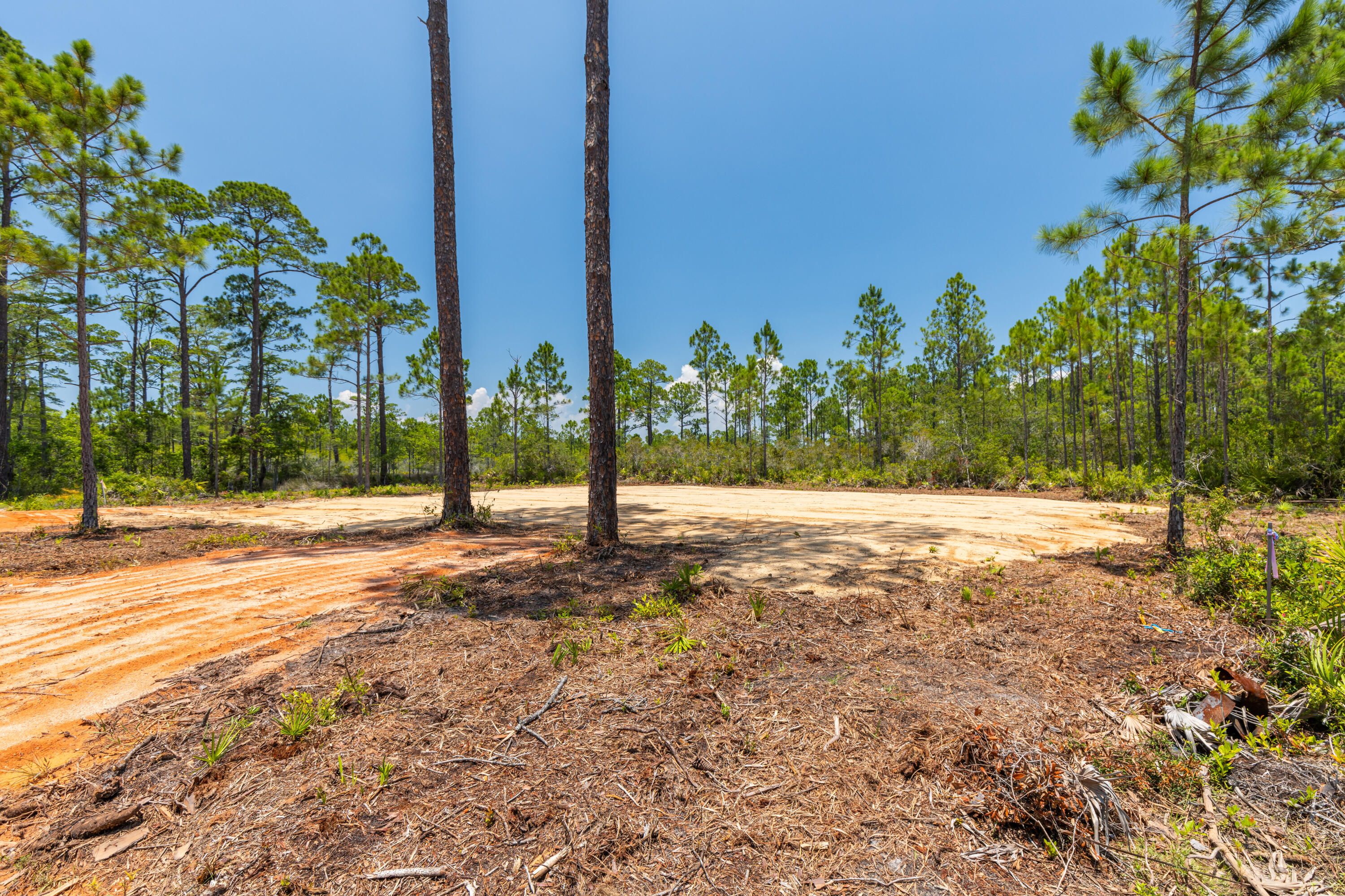 EXCLUSIVE BEACH - Land