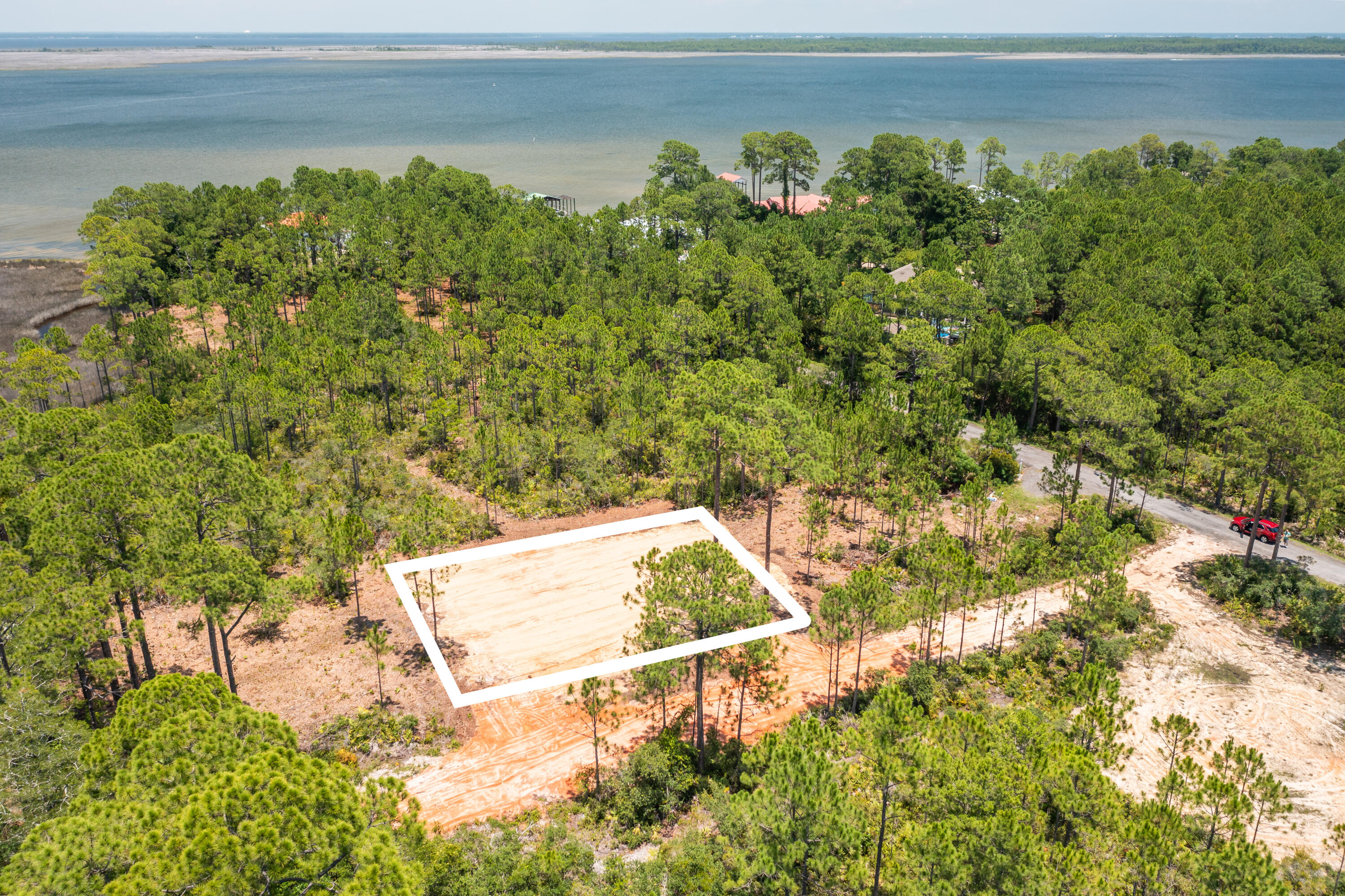 EXCLUSIVE BEACH - Land