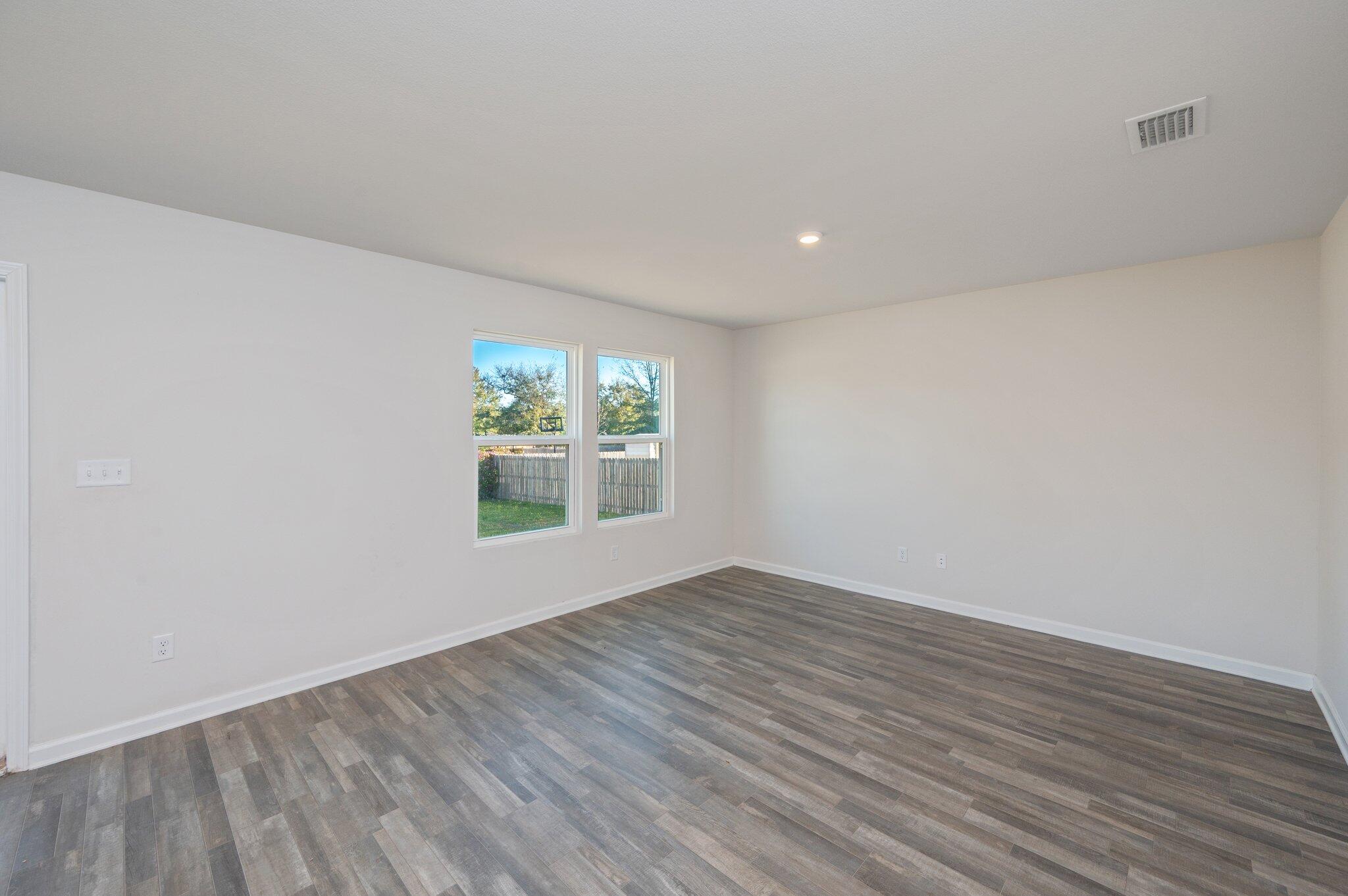 MAGNOLIA LAKE ESTATES PH 2 - Residential Lease