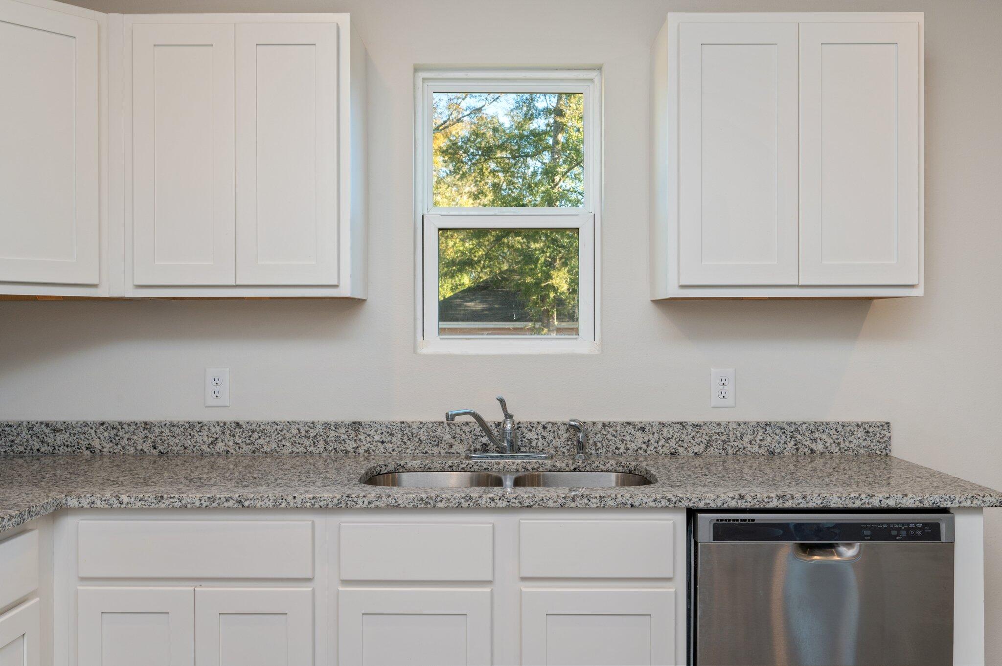 MAGNOLIA LAKE ESTATES PH 2 - Residential Lease