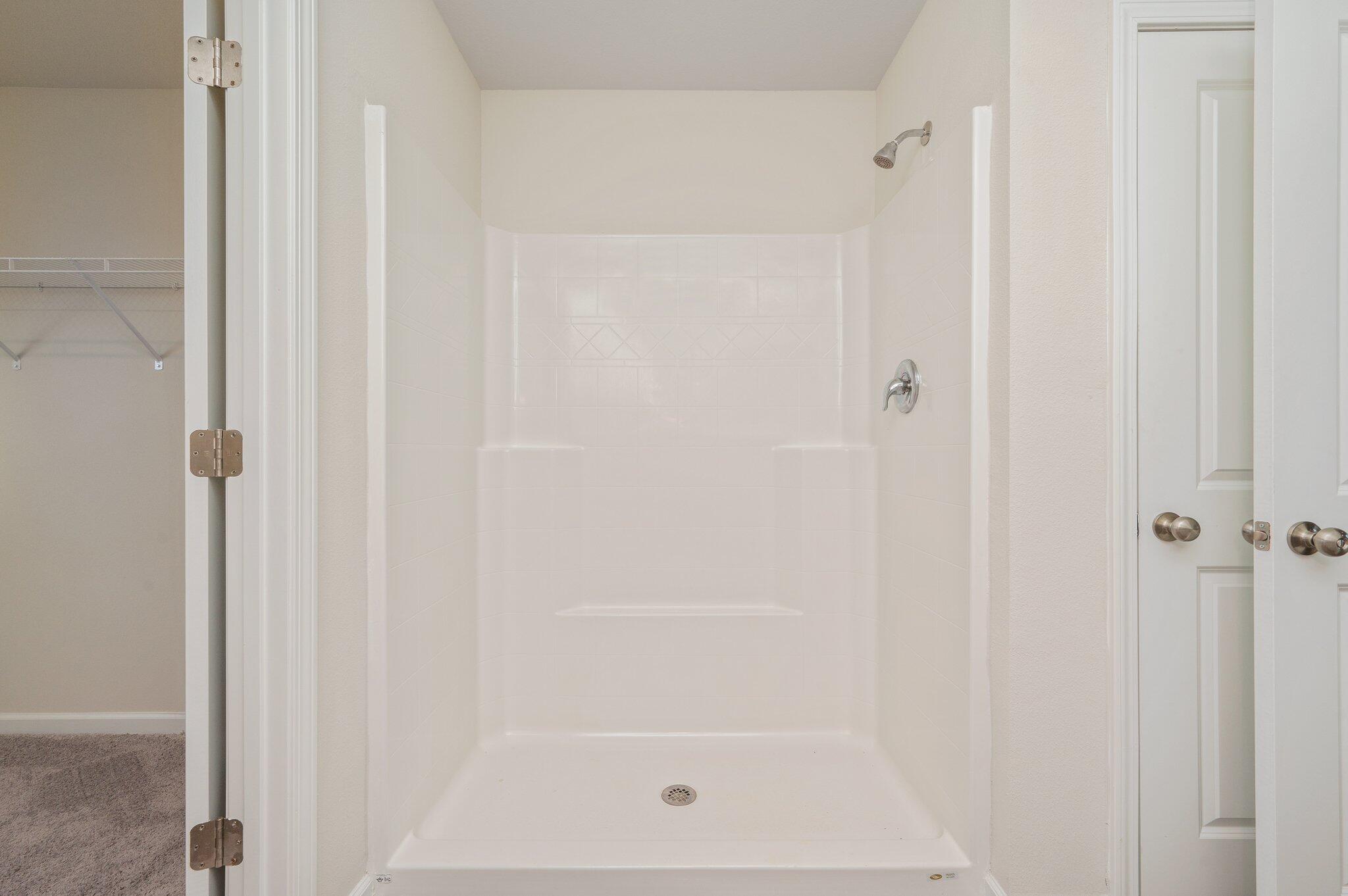 MAGNOLIA LAKE ESTATES PH 2 - Residential Lease