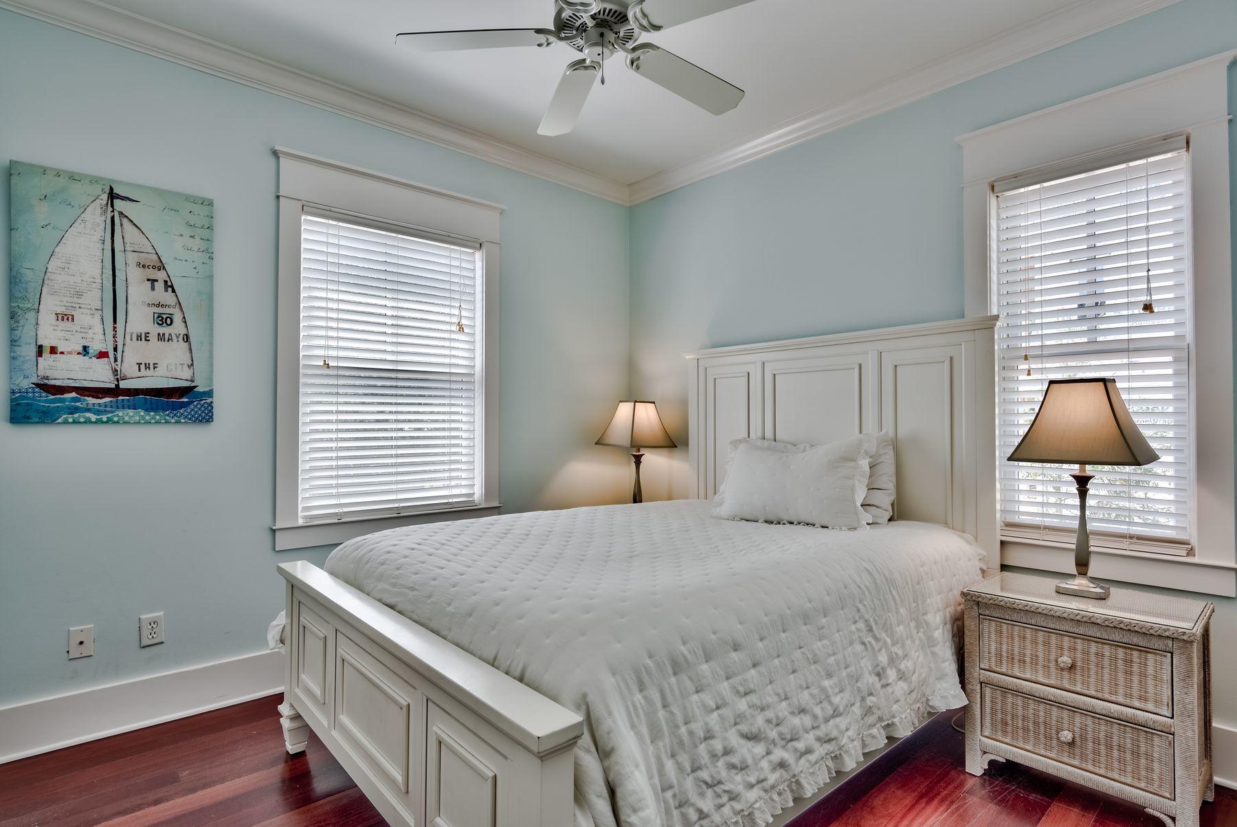 SEASIDE 15 - Residential