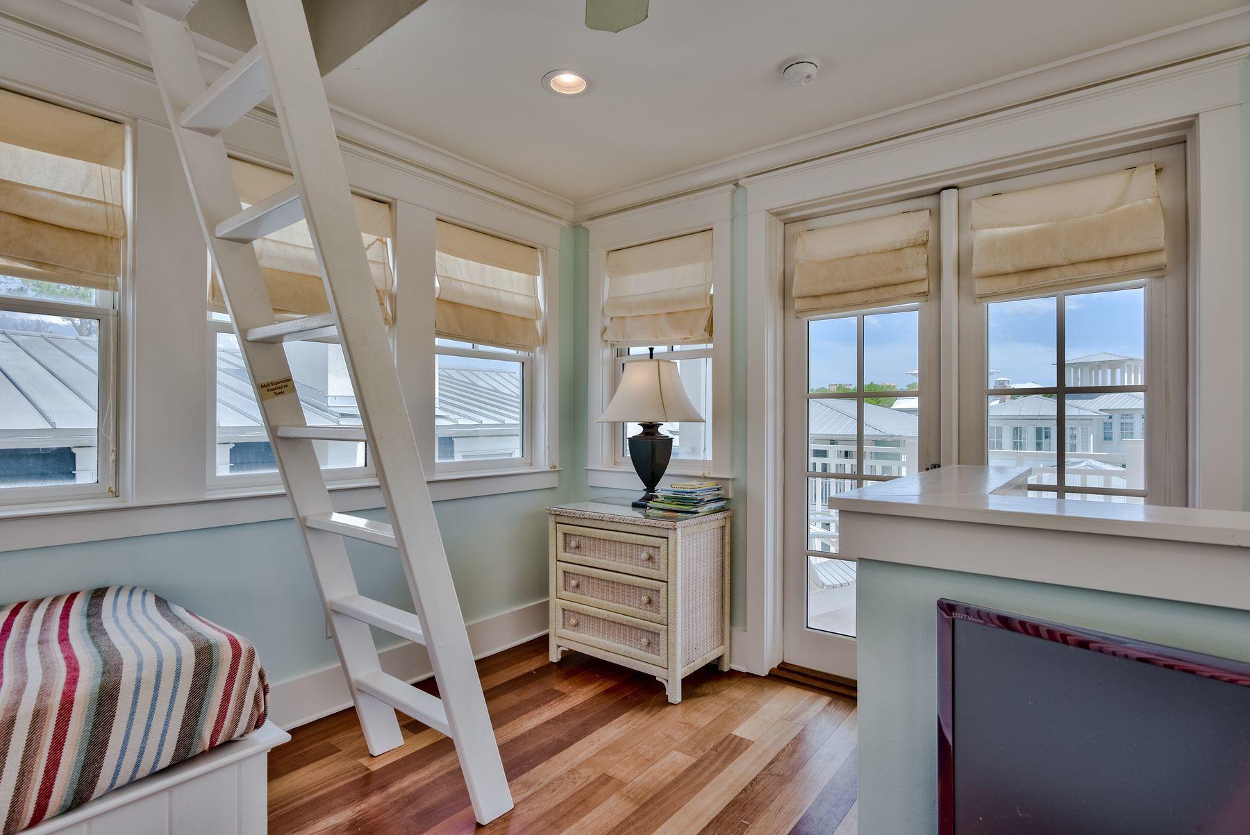 SEASIDE 15 - Residential