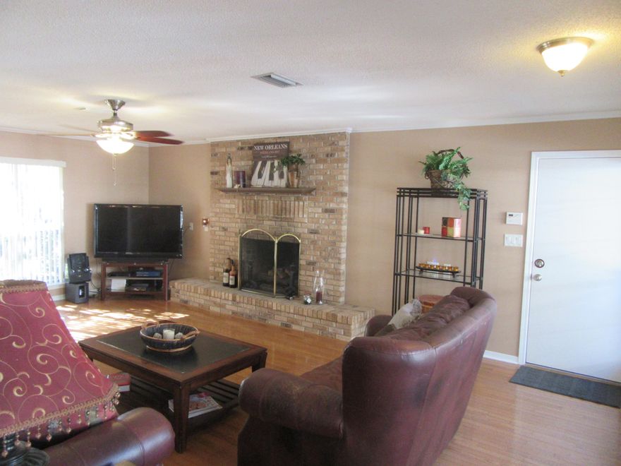 IMMACULATE ALL BICK HOME WITH AN ENCLOSED IN GROUND POOL(NEW LINER 2015) AND SPA on a LARGE LEVEL, almost half acre LOT. SURROUNDED BY Attractive WHITE VINYL privacy fencing. NEW ROOF W/DIMENSIONAL SHINGLES AND there is a 9x16 workshop in the corner of the back yard. Pool and chlorine generator (salt system), is fully enclosed (54'x38' screened). You will absolutely love this home! Large living room with gas fireplace and a beautiful view of the pool deck WHICH HAS CABLE, POWER AND TV FOR FOOTBALL PARTIES AND ENTERTAINING. YOU WILL LOVE THE kitchen, complete with center island with porcelain sink, NEW APPLIANCES..GAS OVEN, built-in microwave/ refrigerator with ice-maker, AND pantry, and the built in desk with book shelf above with many oak cabinet