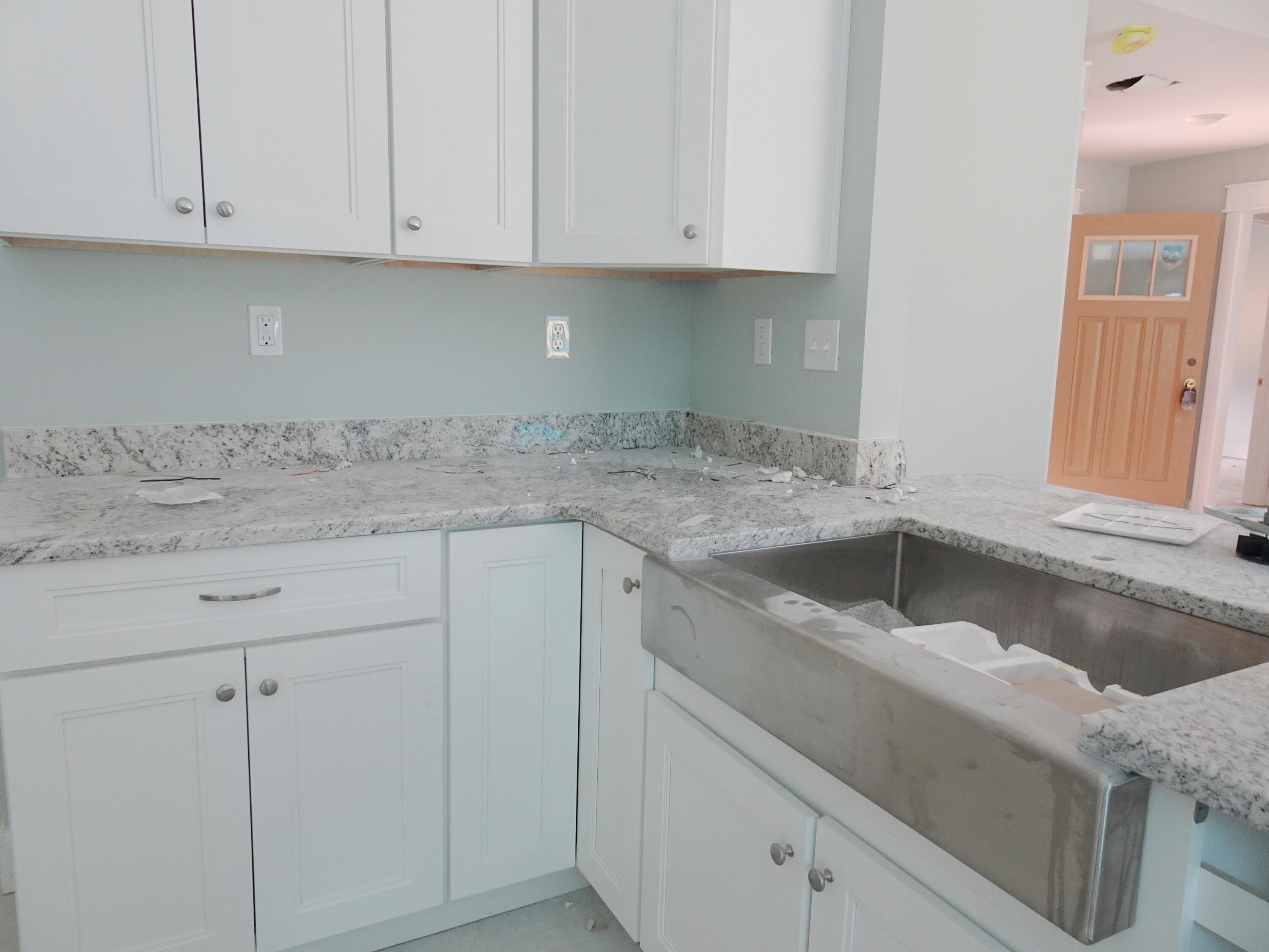 LOT 27 LAKESHORE GARDENS - Residential