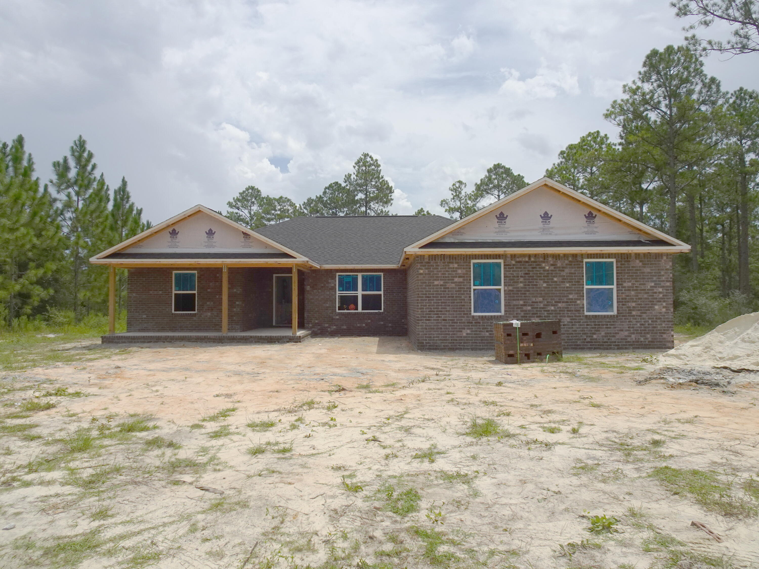BRAND NEW UPGRADED FLOOR PLAN OUT BY JACOB LOCKE CONSTRUCTION. 4 BEDROOM, - 2 BATH WATERFRONT LOCATED IN AMAZING TEN LAKES! HOME OFFERS TONS OF UPGRADES AND IS LOCATED ON AN AMAZING WATERFRONT LOT. HOME INCLUDES LARGE OPEN KITCHEN, SPLIT FLOOR PLAN, TONS OF SPACE AND IS CENTRALLY LOCATED TO TOWN. HOME OFFERS GRANITE COUNTERTOPS IN KITCHEN WITH FARMHOUSE SINK, UPGRADED MASTER BATH WITH MARBLE SUBWAY DESIGN 60X42 SEPARATE SHOWER AND A DEC MOUNT SEPARATE MARBLE SOAKER TUB. HOME HAS A OPEN CONCEPT AND SITS ON OVER A 1 ACRE LOT. CALL TODAY TO SEE THIS NEW BUILD! LOTS OF EXTRAS IN THIS NEW HOME~ COMES WITH A 1 YEAR BUILDER WARRANTY AND SELLER PAYS CLOSING COST!FLOOR PLAN ATTACHED - HOME WILL HAVE SIDE ENTRY GARAGE
