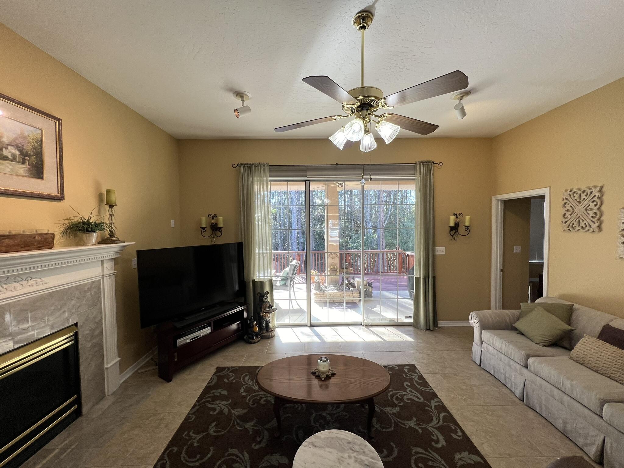 NORTH RIDGE CREEK S/D - Residential