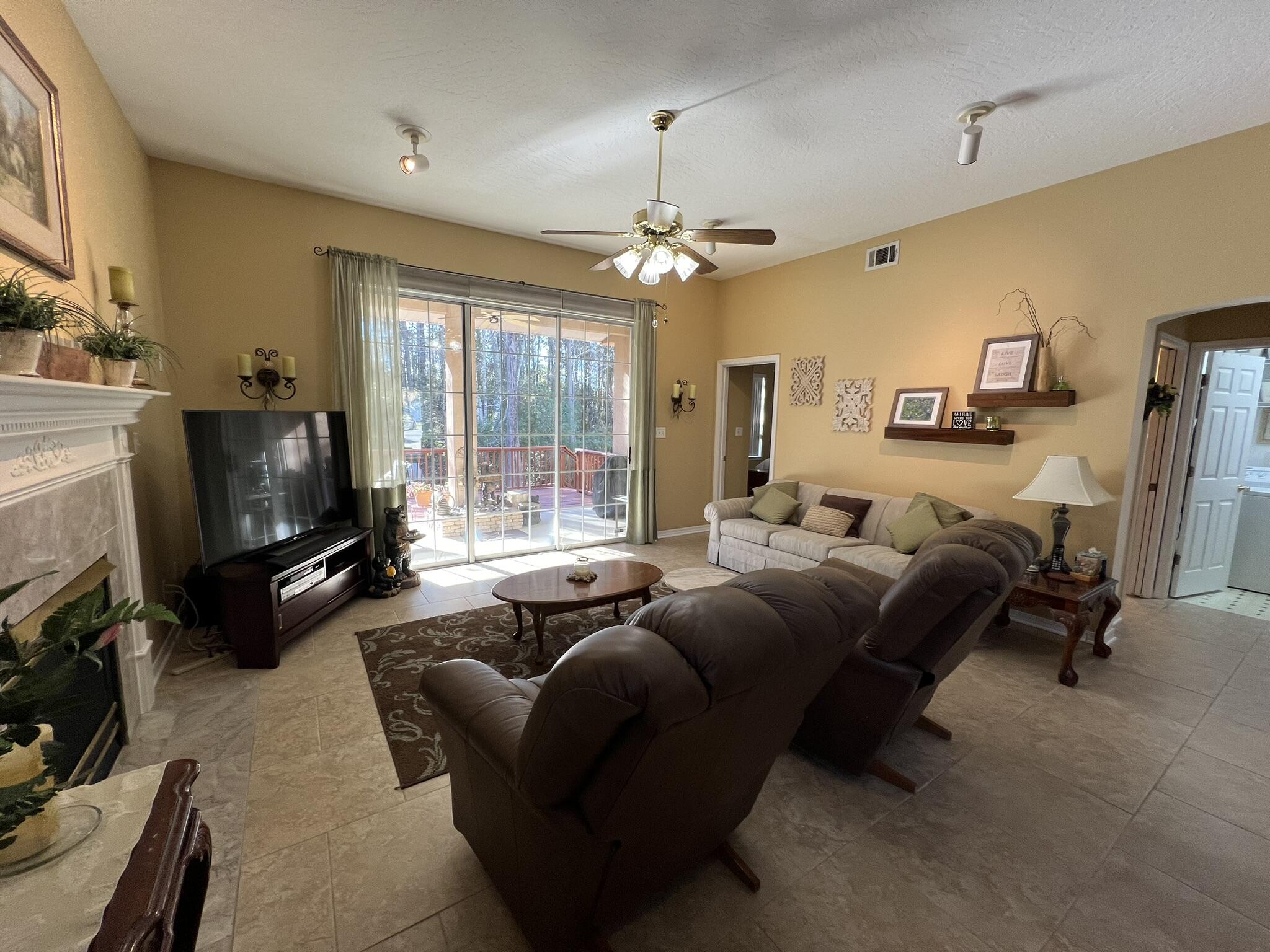 NORTH RIDGE CREEK S/D - Residential