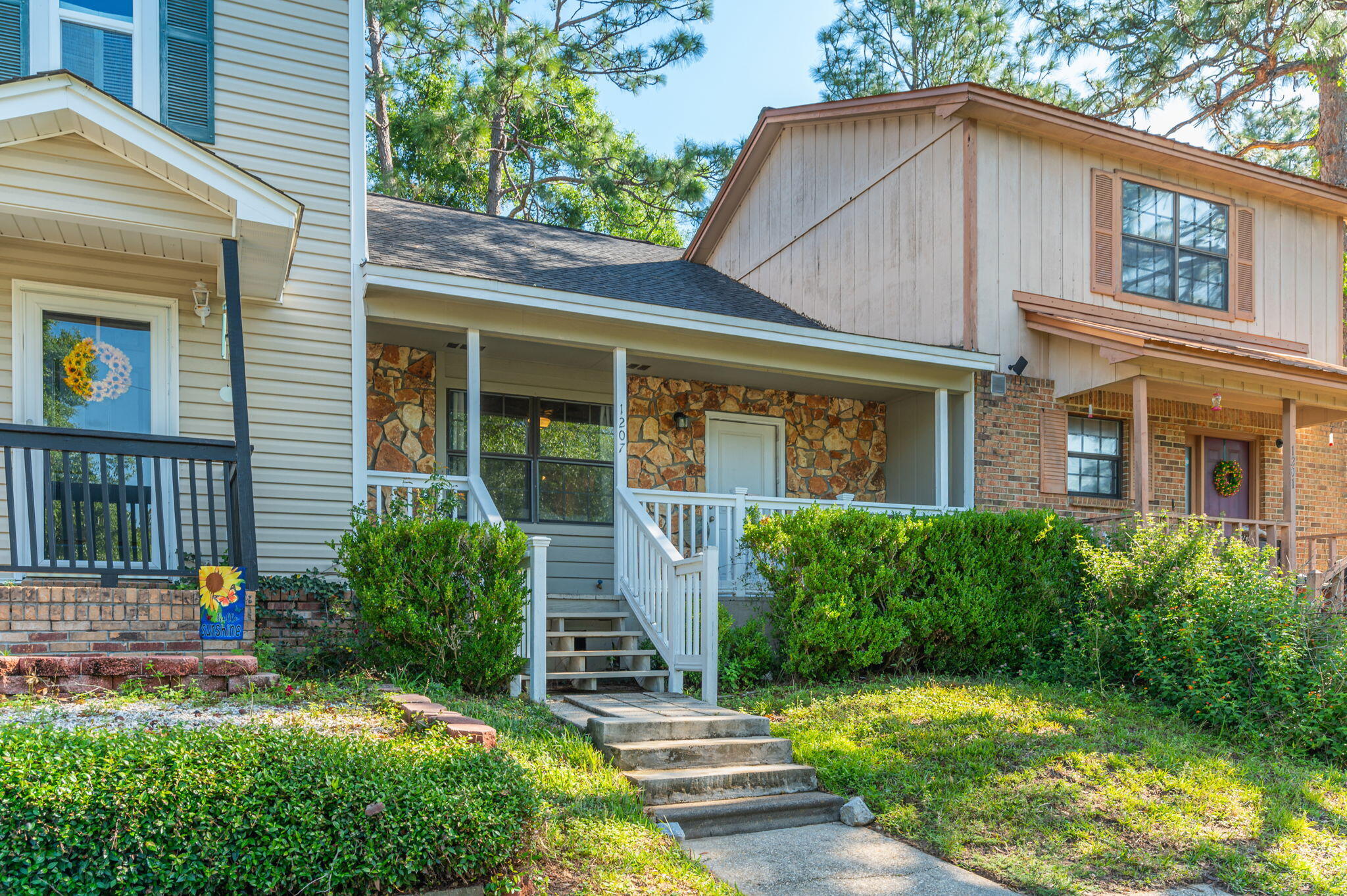 MCLAUGHLIN & HARRIS - Residential