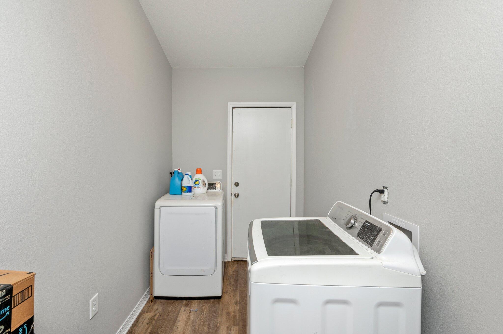 MCLAUGHLIN & HARRIS - Residential