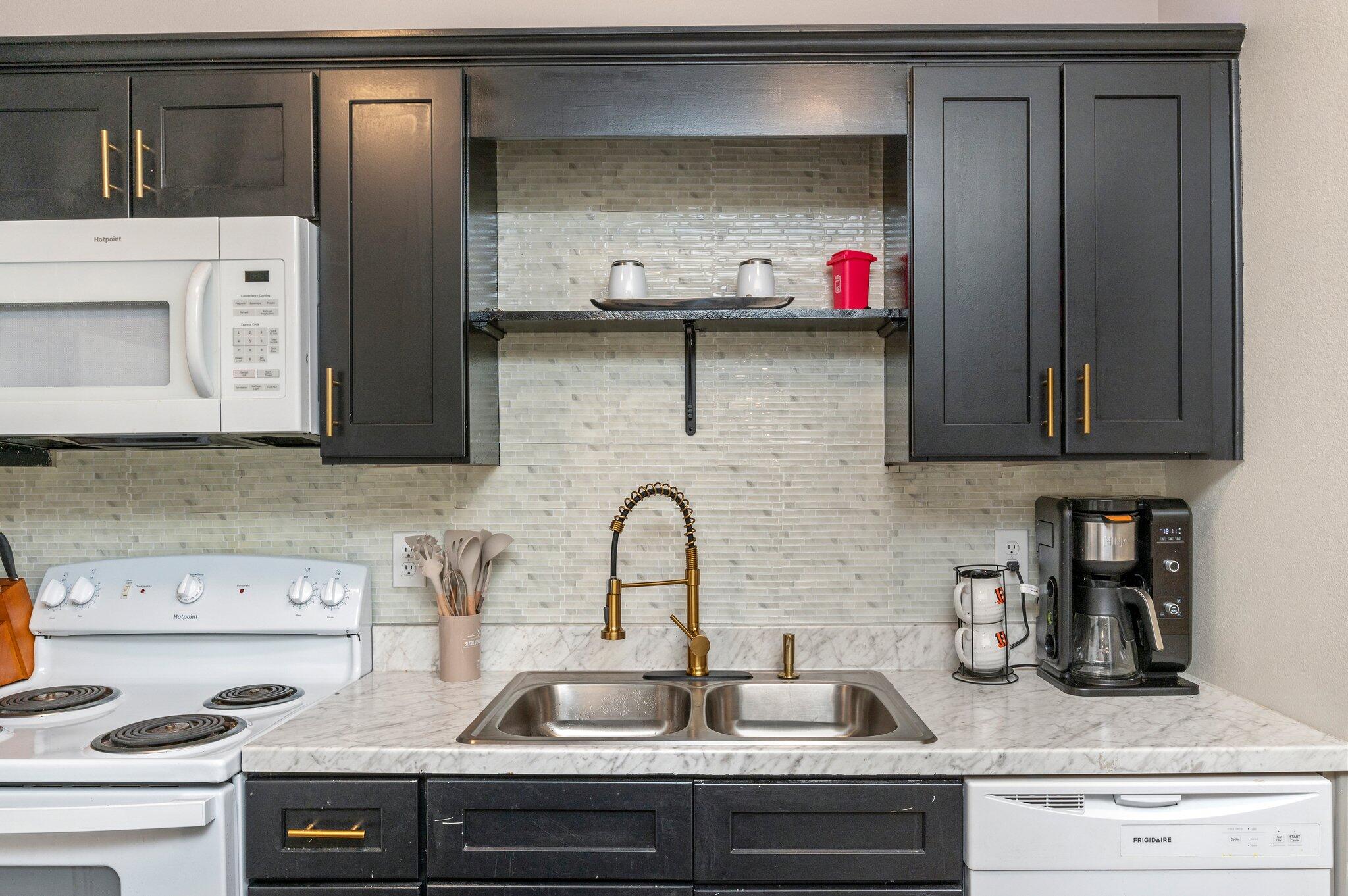 MCLAUGHLIN & HARRIS - Residential