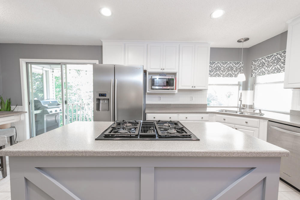 ROCKY BAYOU COUNTRY CLUB ESTATES 4 - Residential