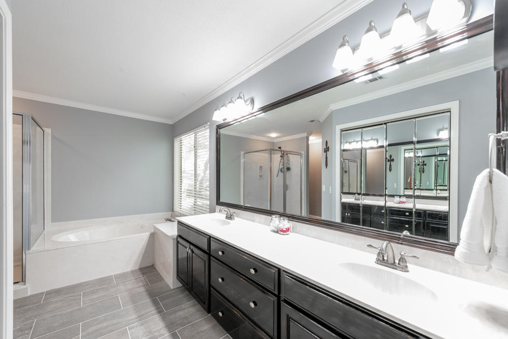 ROCKY BAYOU COUNTRY CLUB ESTATES 4 - Residential