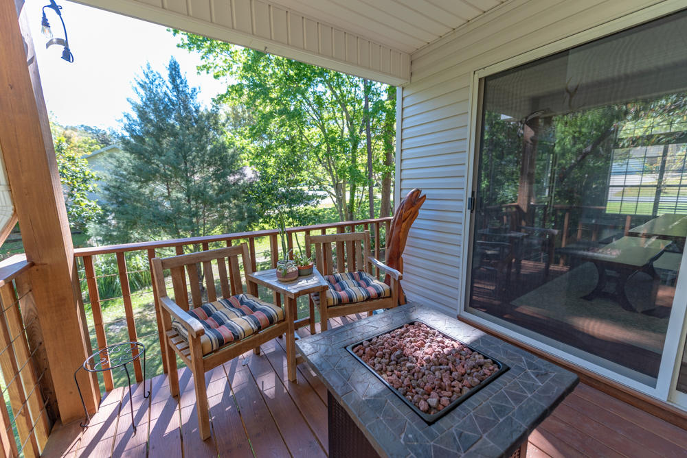 ROCKY BAYOU COUNTRY CLUB ESTATES 4 - Residential