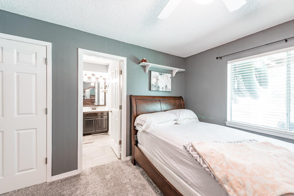 ROCKY BAYOU COUNTRY CLUB ESTATES 4 - Residential