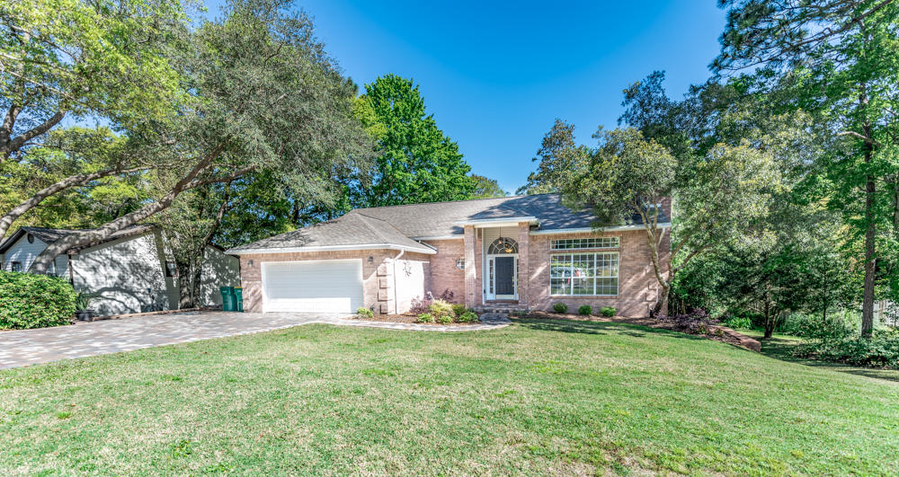 ROCKY BAYOU COUNTRY CLUB ESTATES 4 - Residential