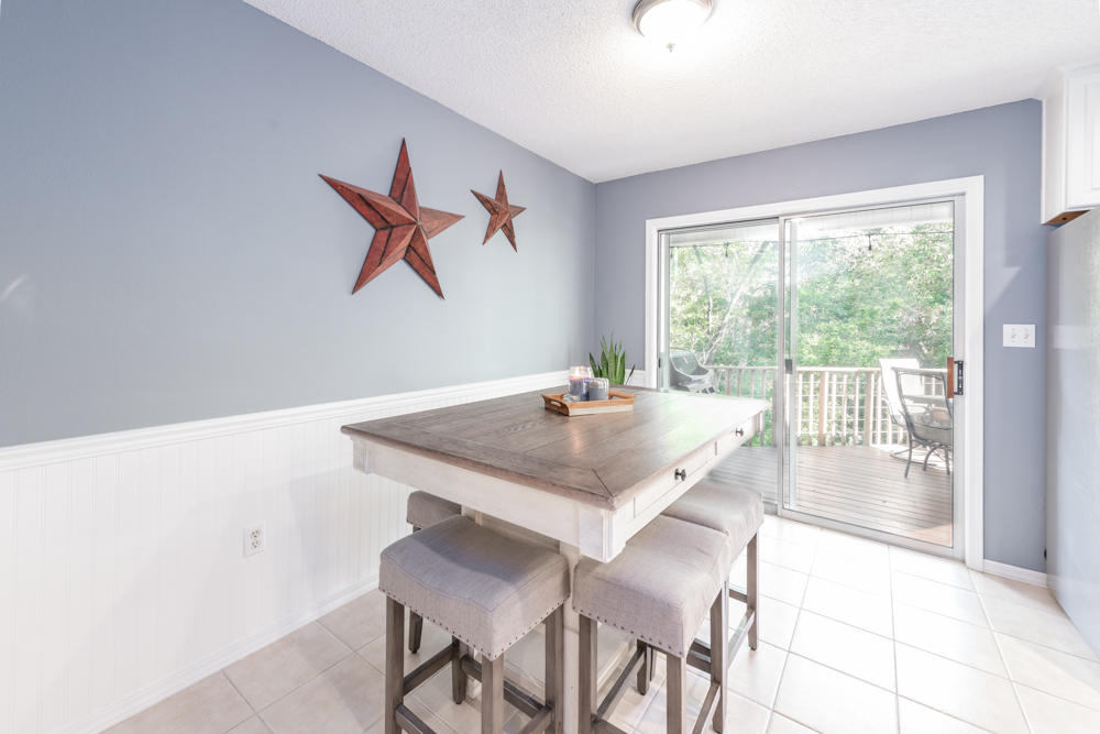 ROCKY BAYOU COUNTRY CLUB ESTATES 4 - Residential