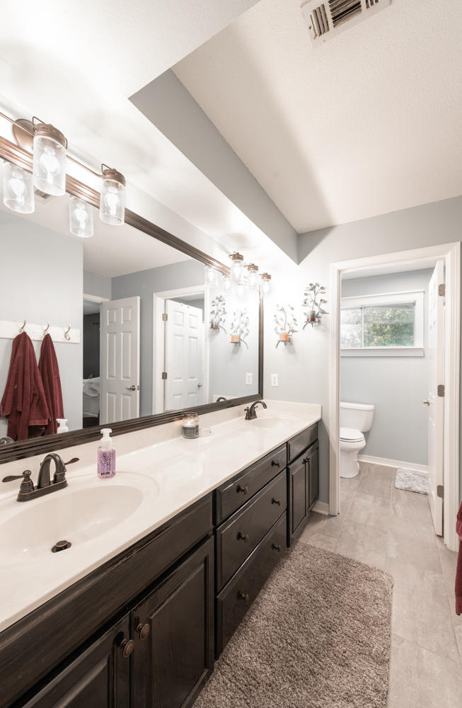 ROCKY BAYOU COUNTRY CLUB ESTATES 4 - Residential