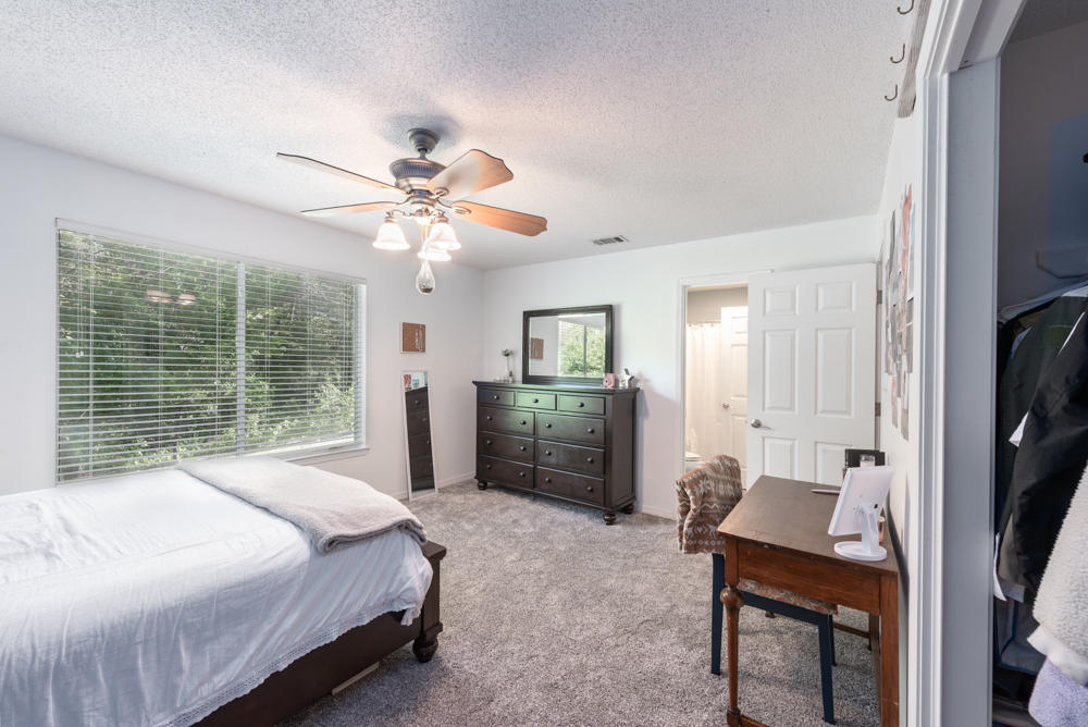 ROCKY BAYOU COUNTRY CLUB ESTATES 4 - Residential