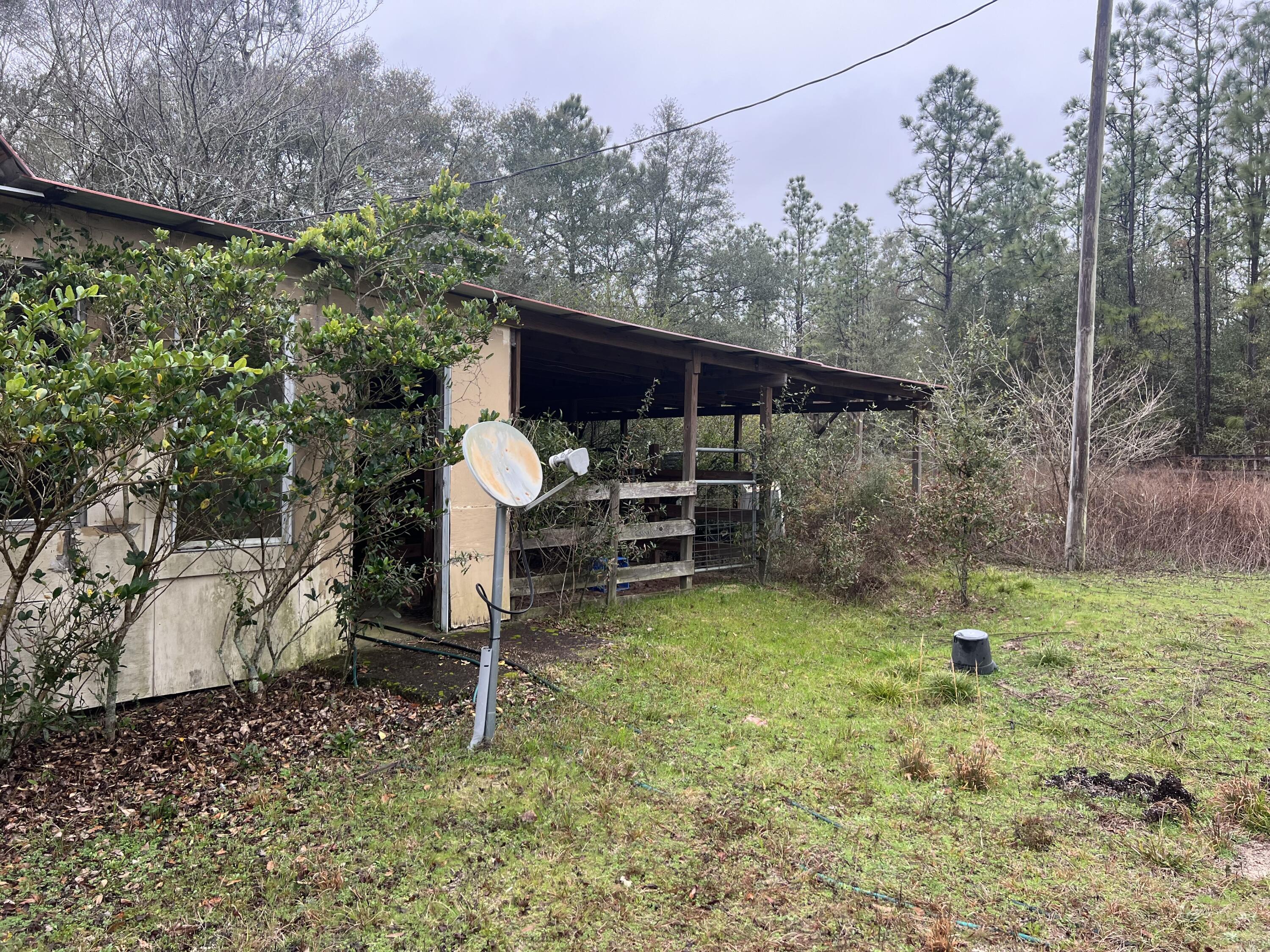 METES & BOUNDS - Land