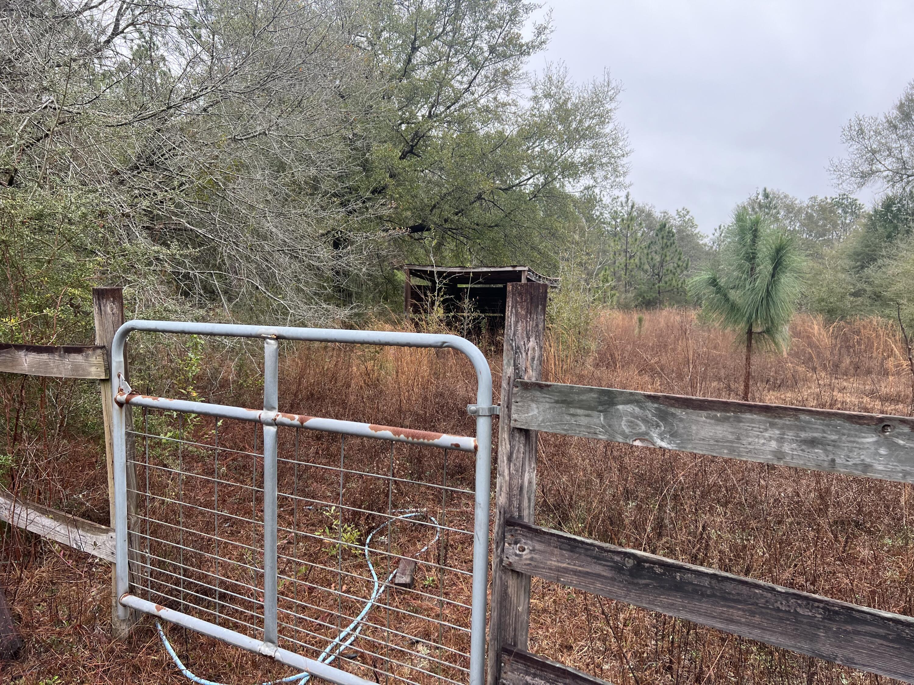 METES & BOUNDS - Land