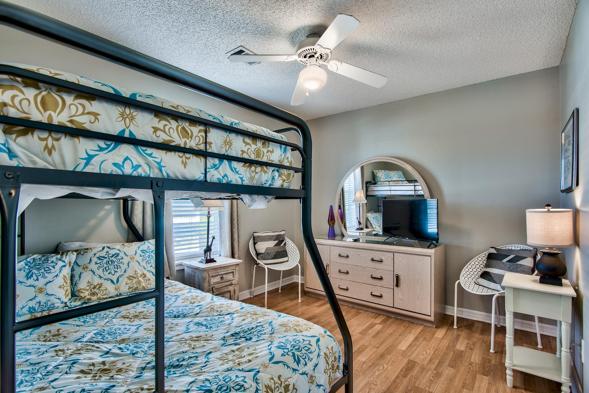 BEACHSIDE VILLAS CONDO - Residential