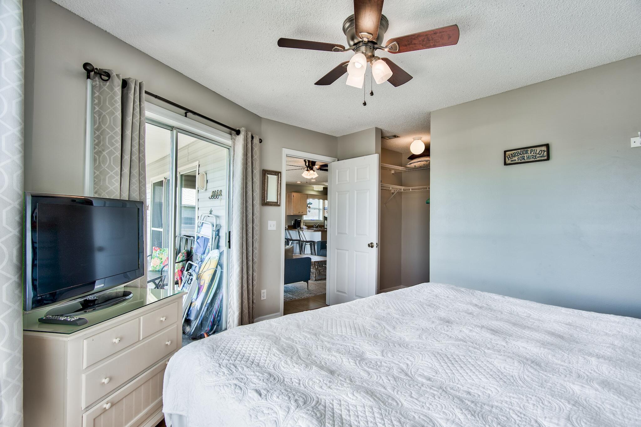 BEACHSIDE VILLAS CONDO - Residential