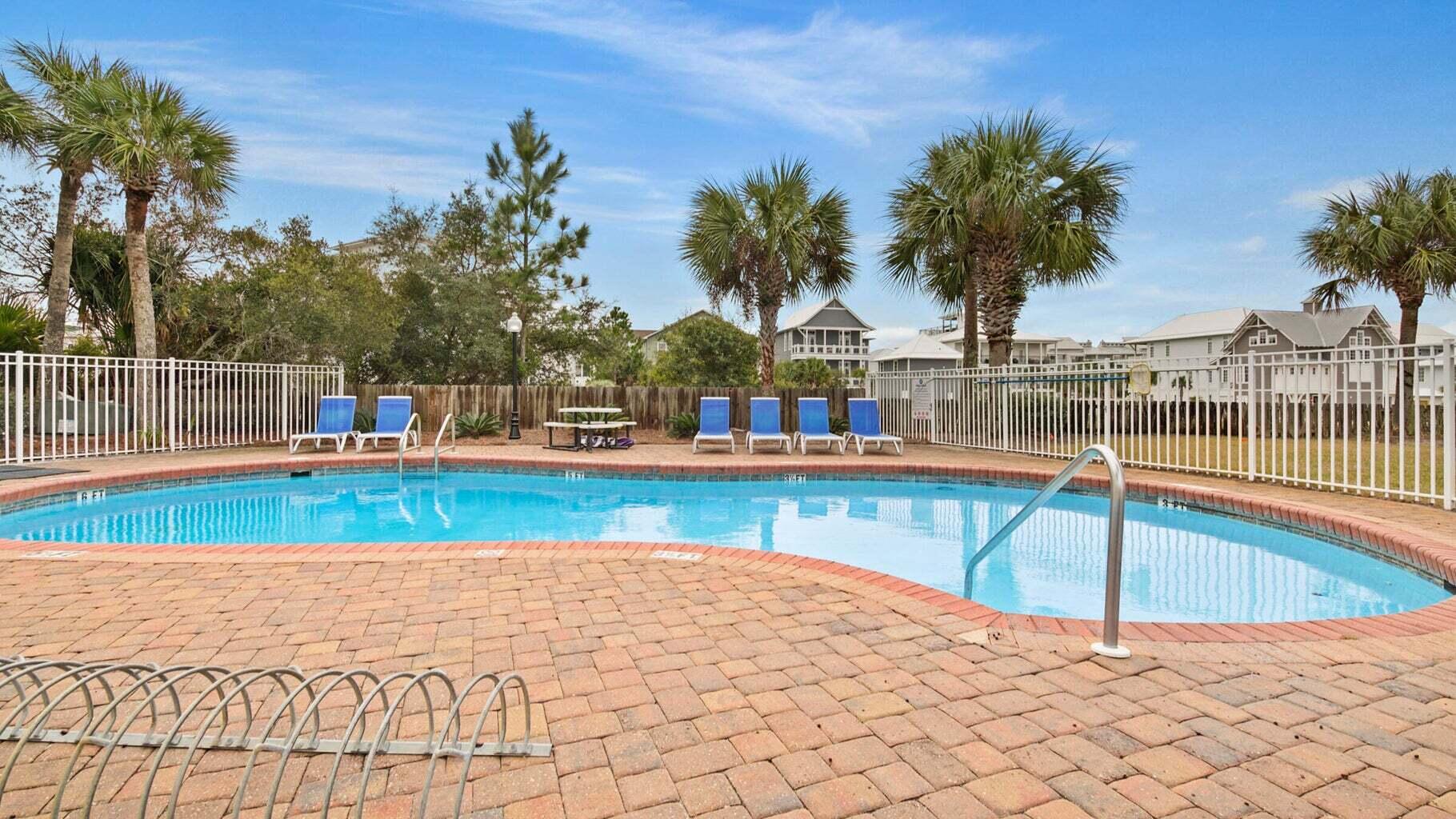 BEACHSIDE VILLAS CONDO - Residential