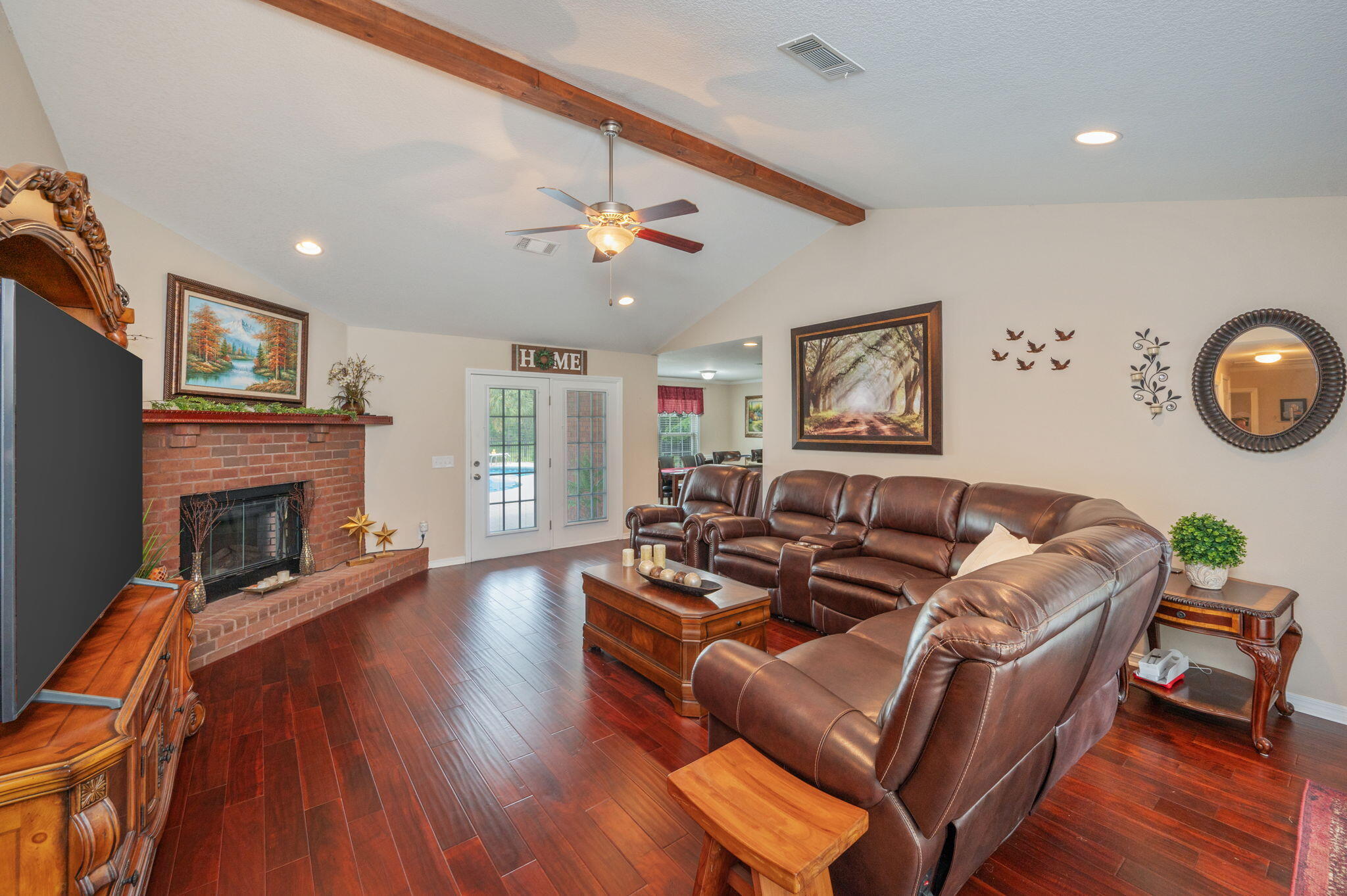 PINE VIEW - Residential