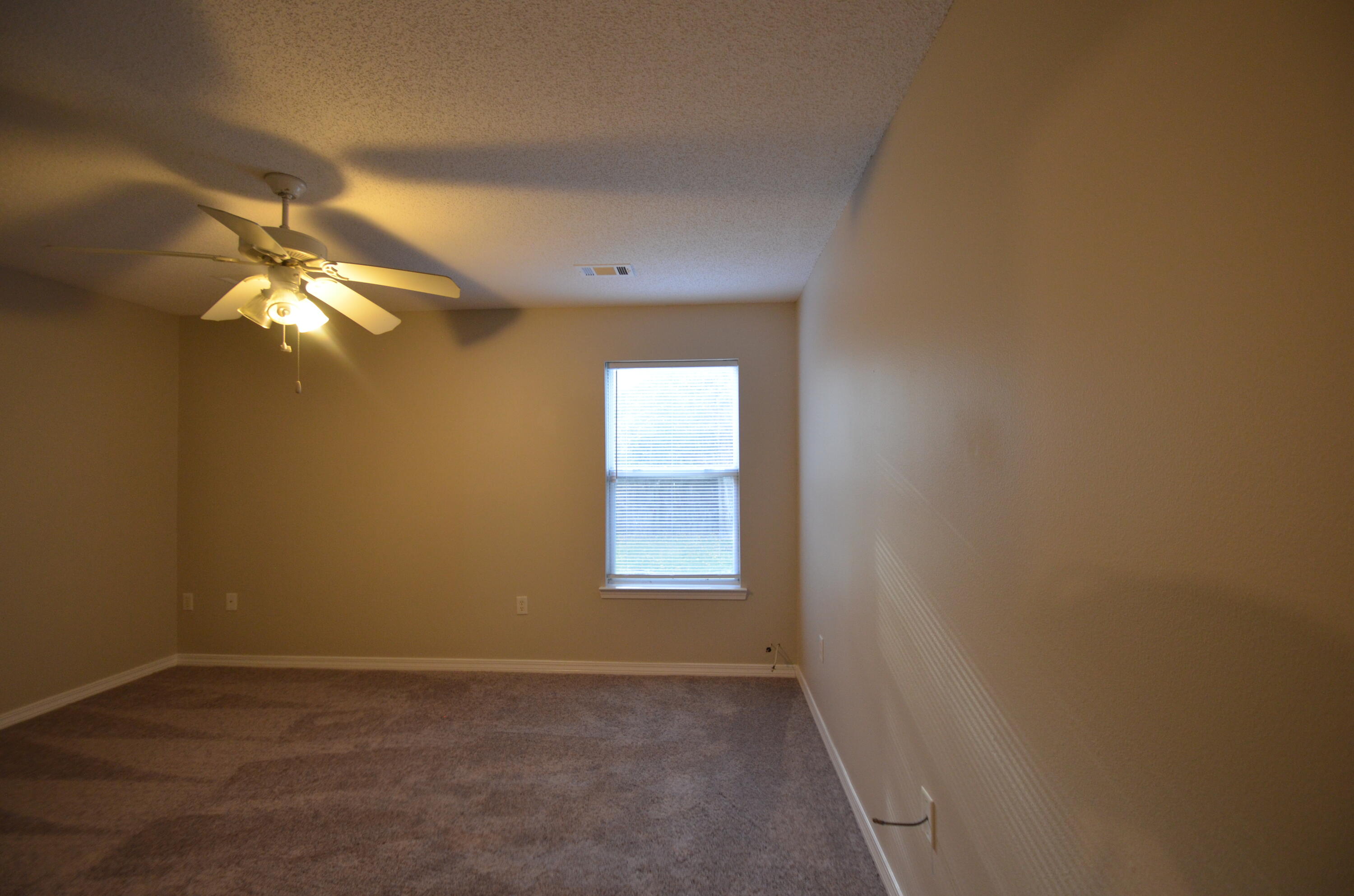 SANTA ROSA OAKS CONDOMINIUM - Residential