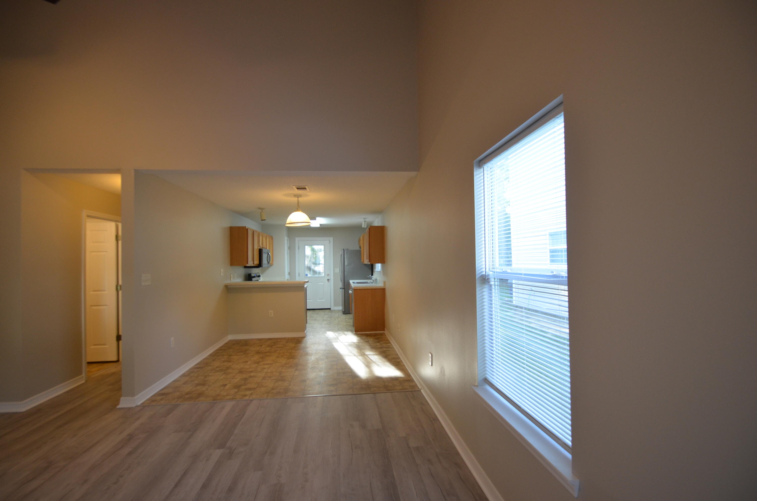 SANTA ROSA OAKS CONDOMINIUM - Residential