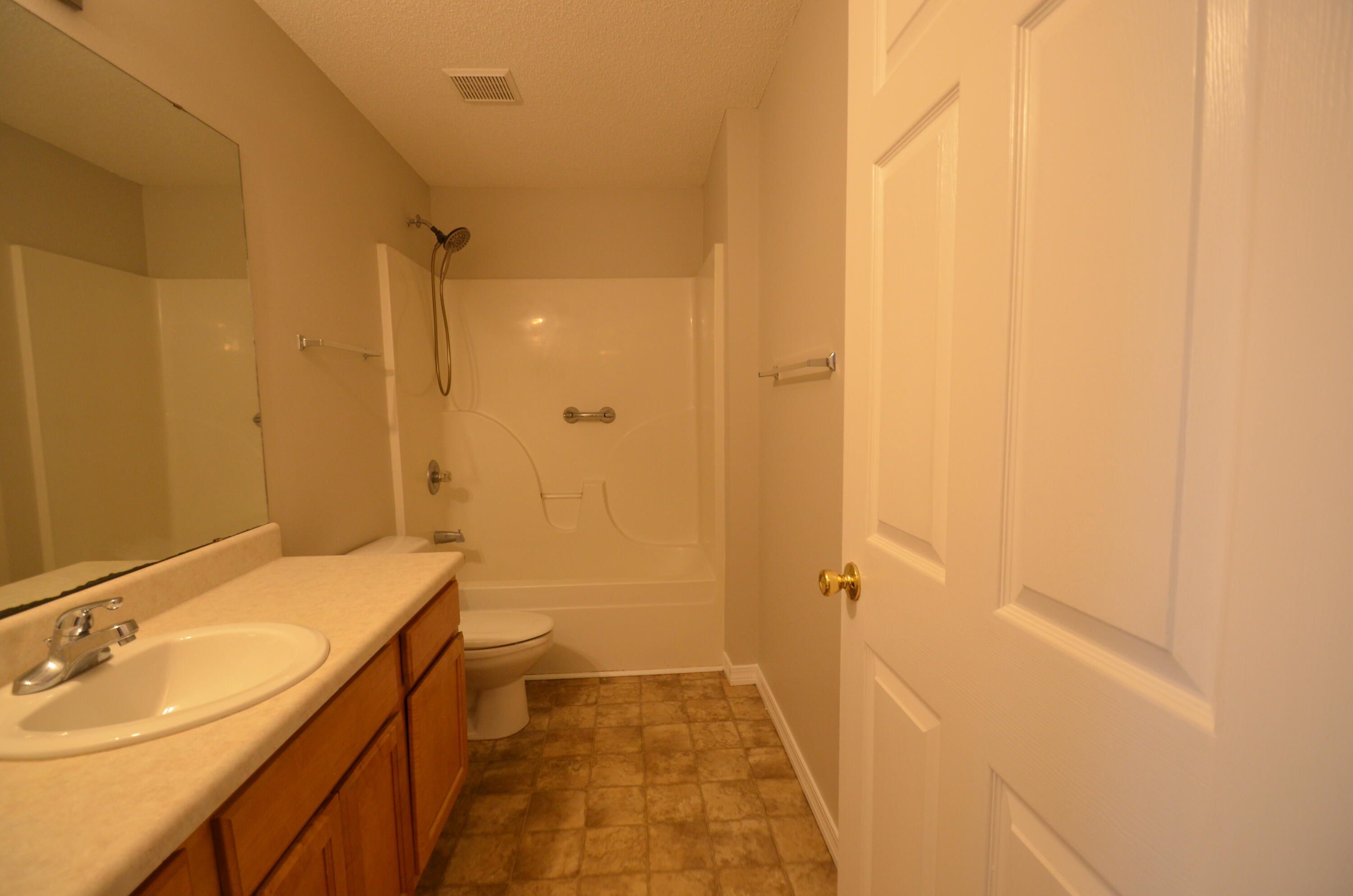 SANTA ROSA OAKS CONDOMINIUM - Residential