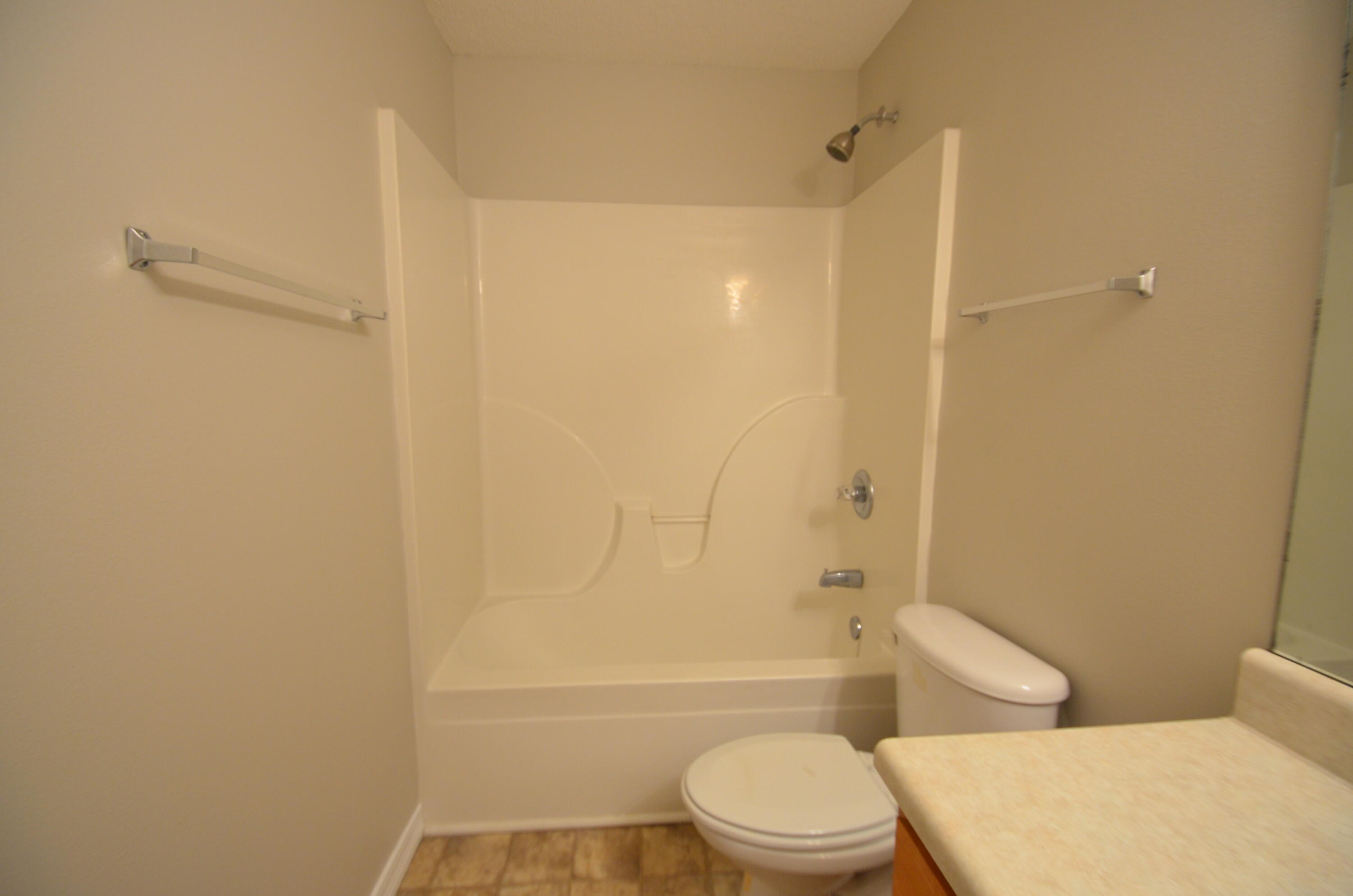 SANTA ROSA OAKS CONDOMINIUM - Residential