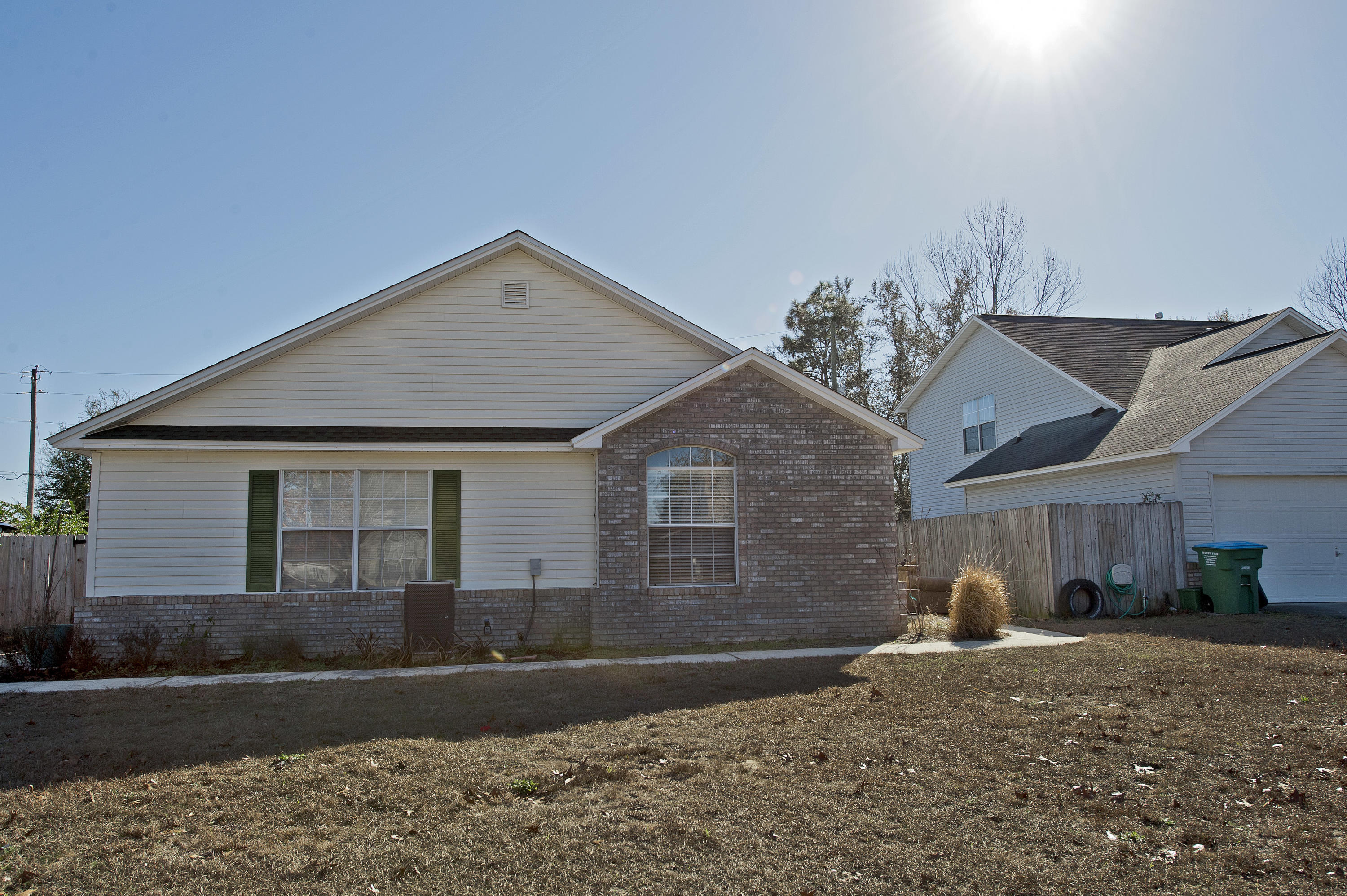 HOLLYROD PARK - Residential