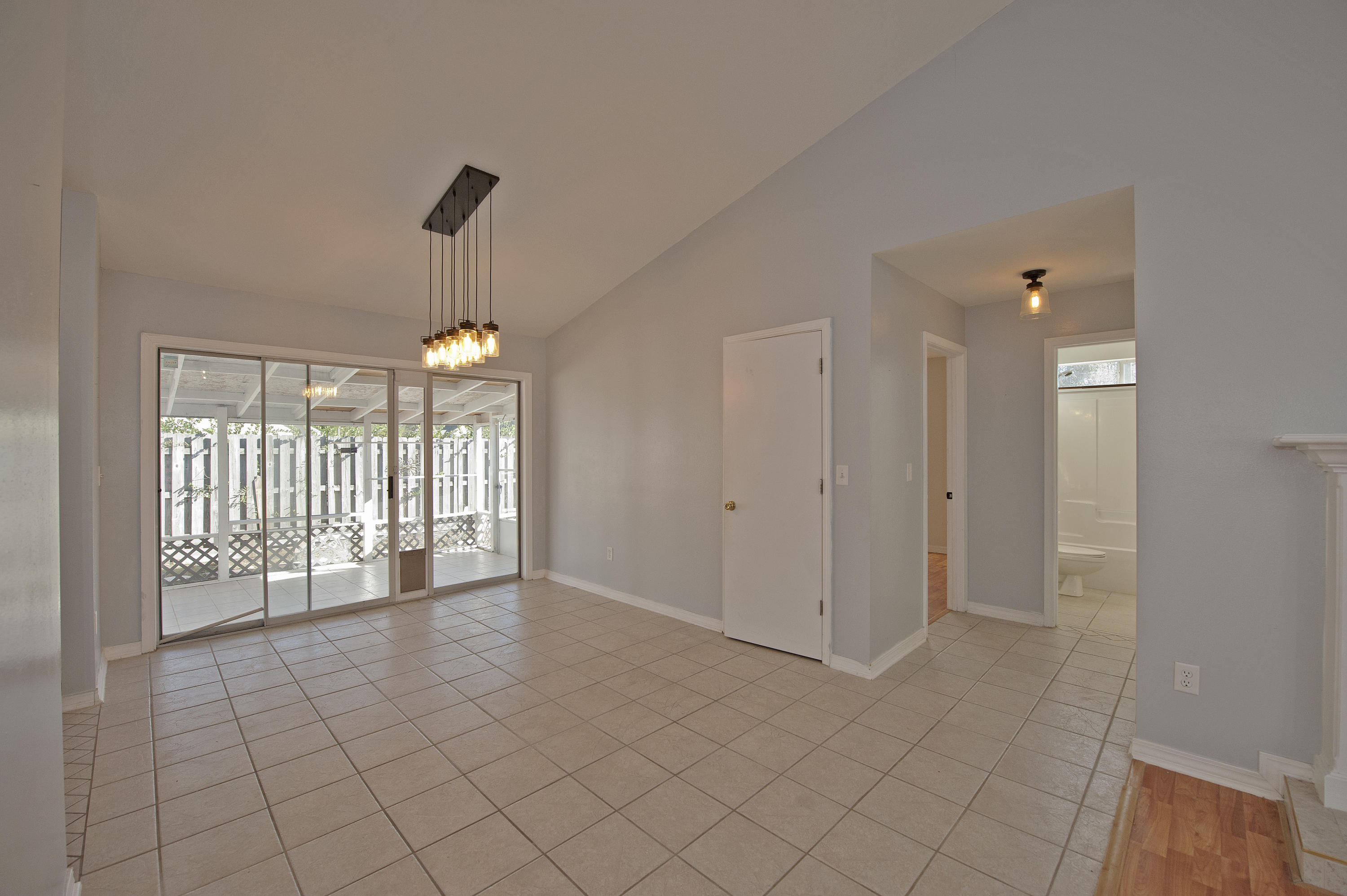 HOLLYROD PARK - Residential