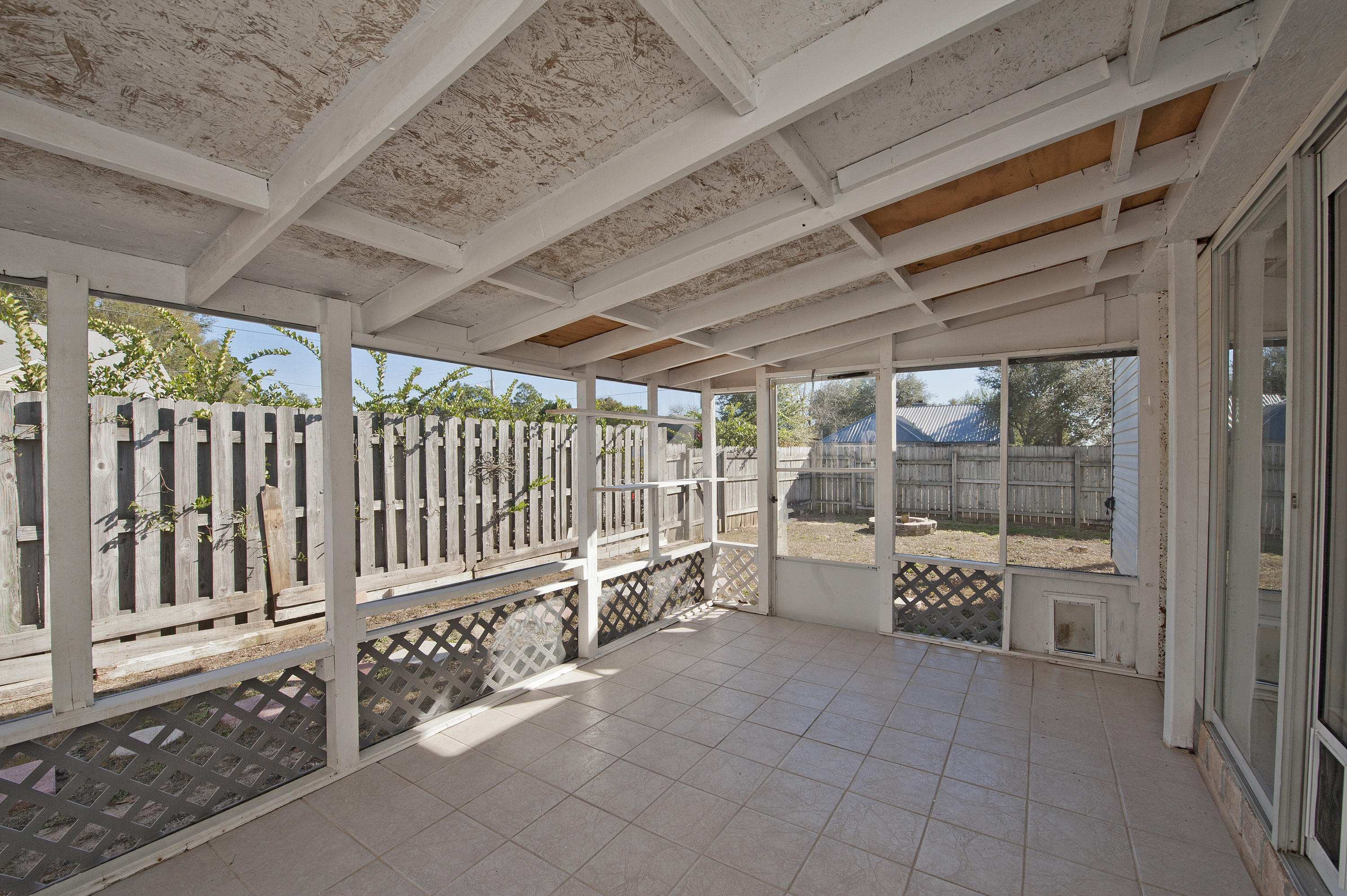 HOLLYROD PARK - Residential