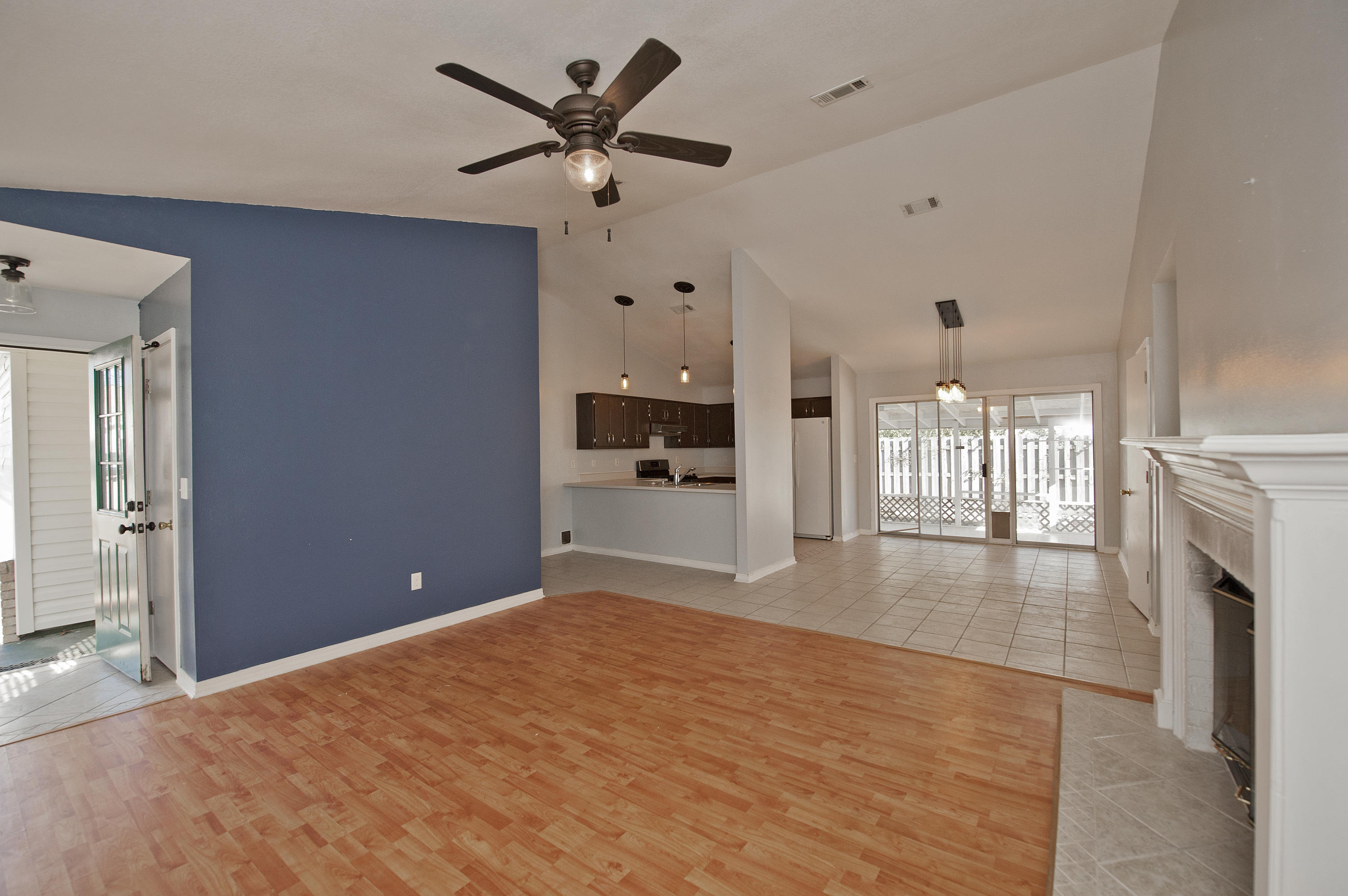 HOLLYROD PARK - Residential