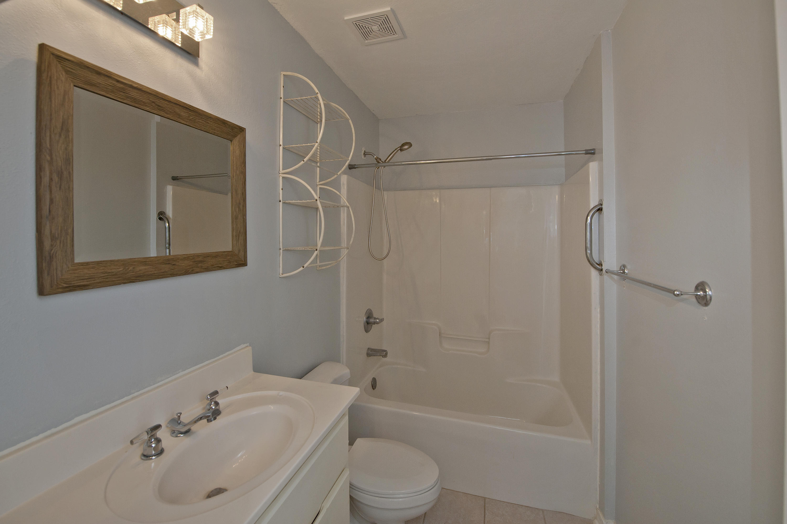 HOLLYROD PARK - Residential