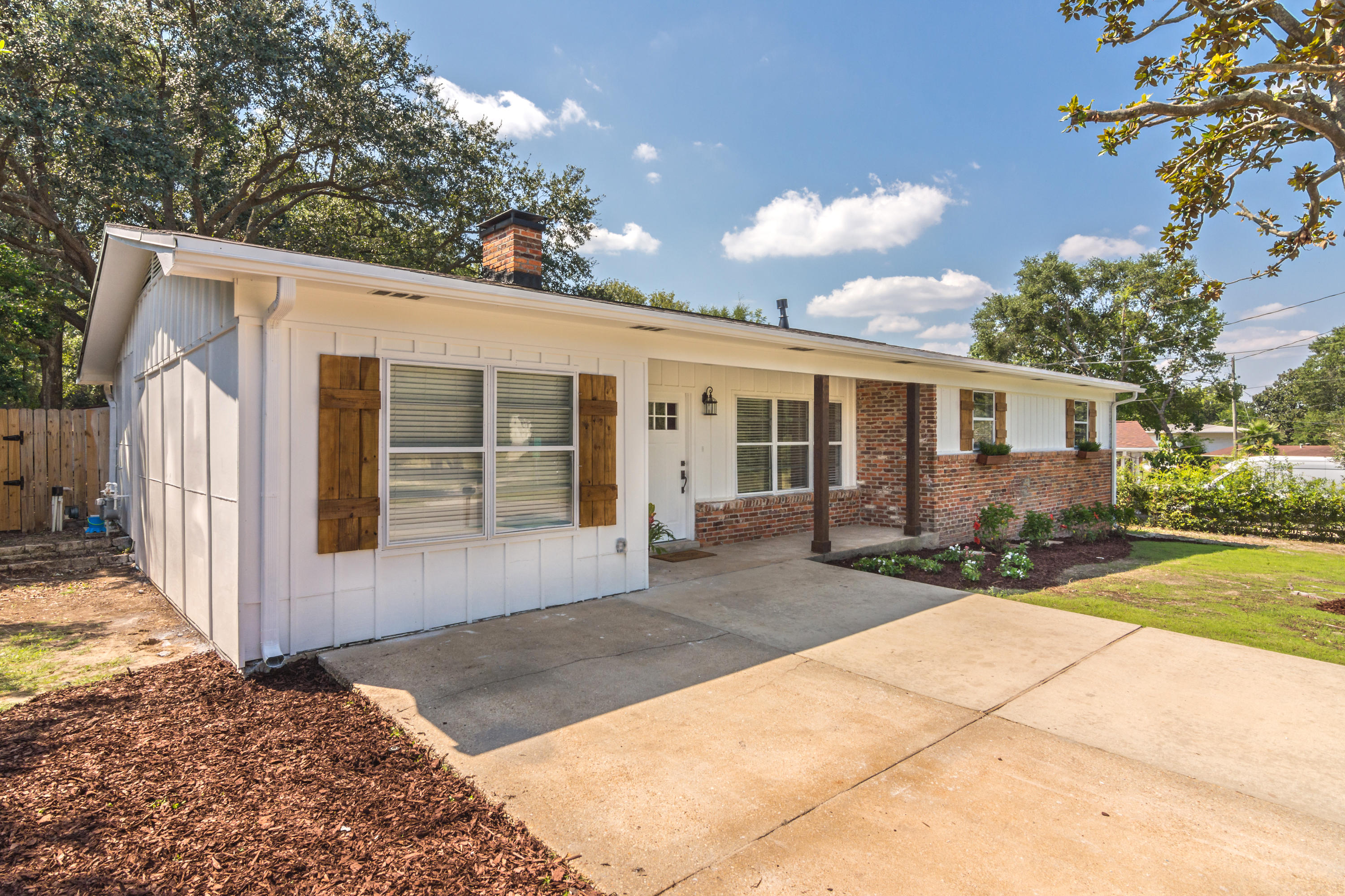 Bayou Woods - Residential