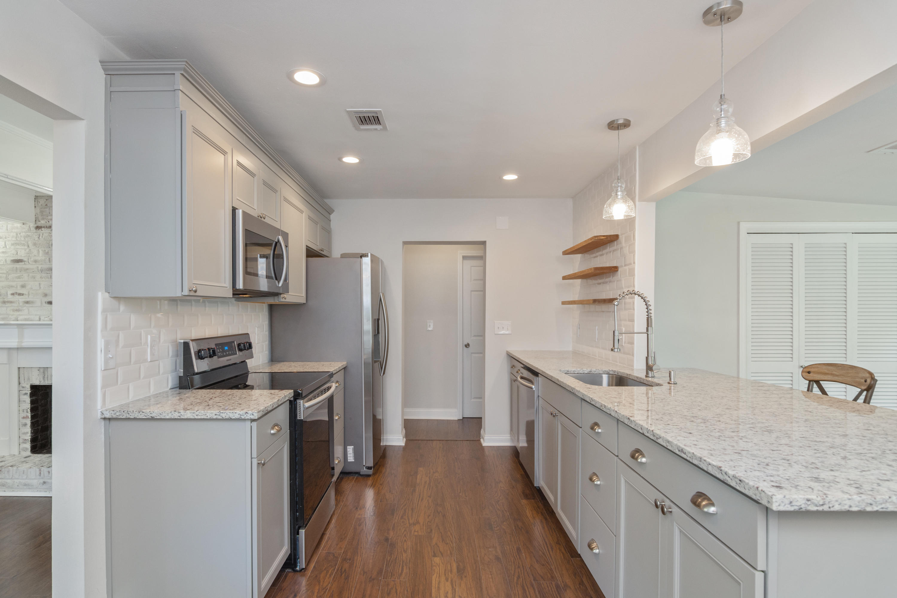 Bayou Woods - Residential