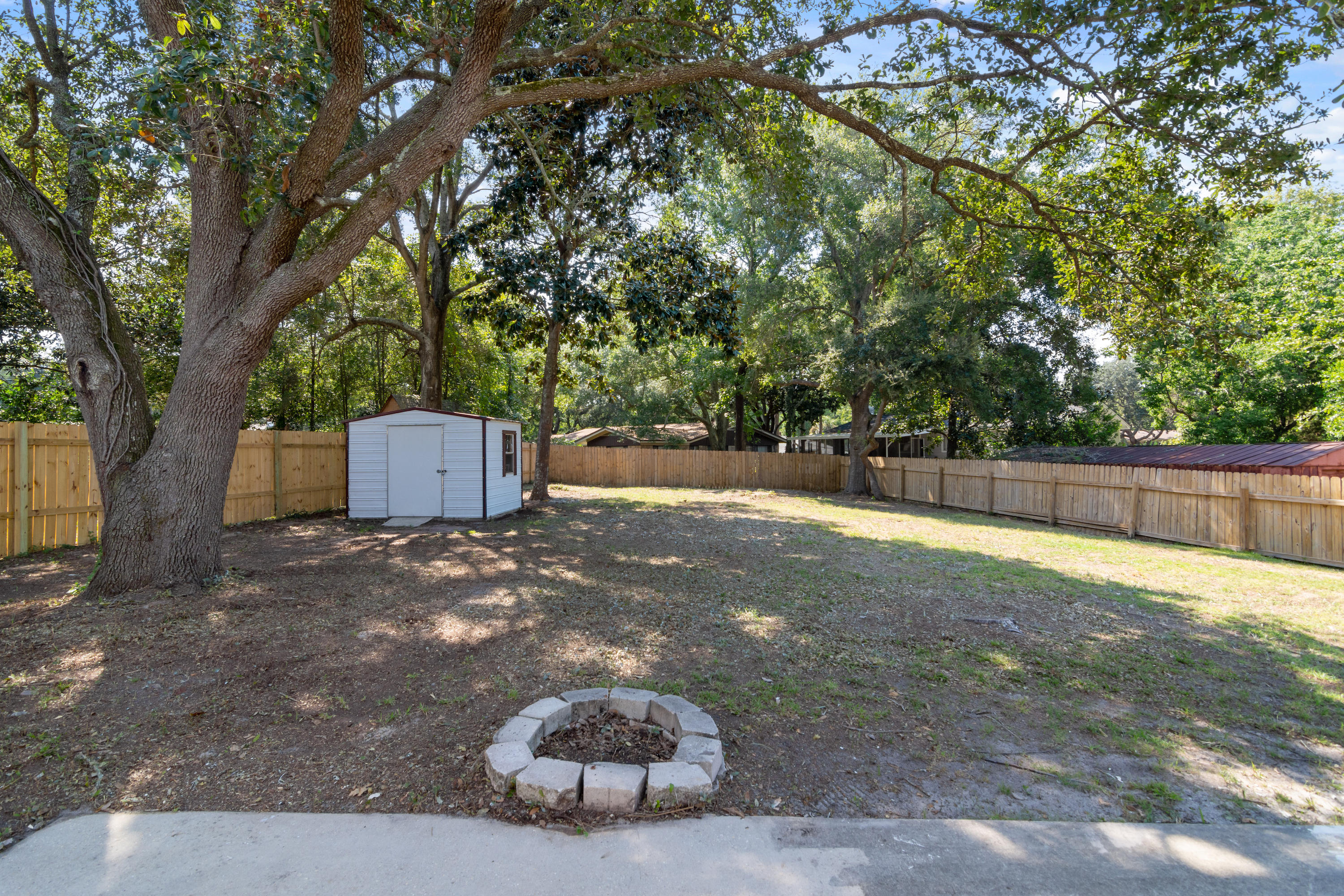 Bayou Woods - Residential