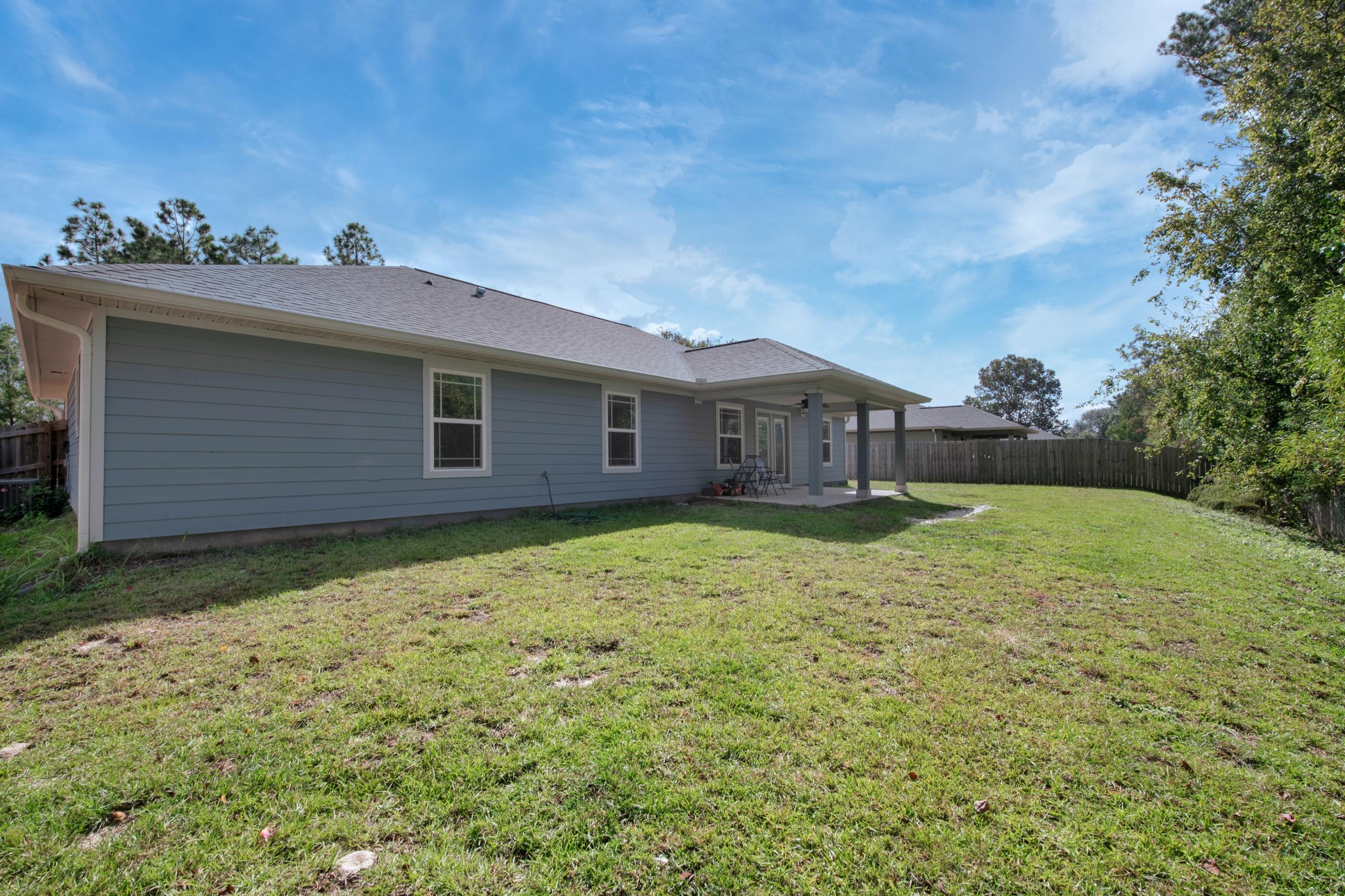 CRESCENT SHORES - Residential