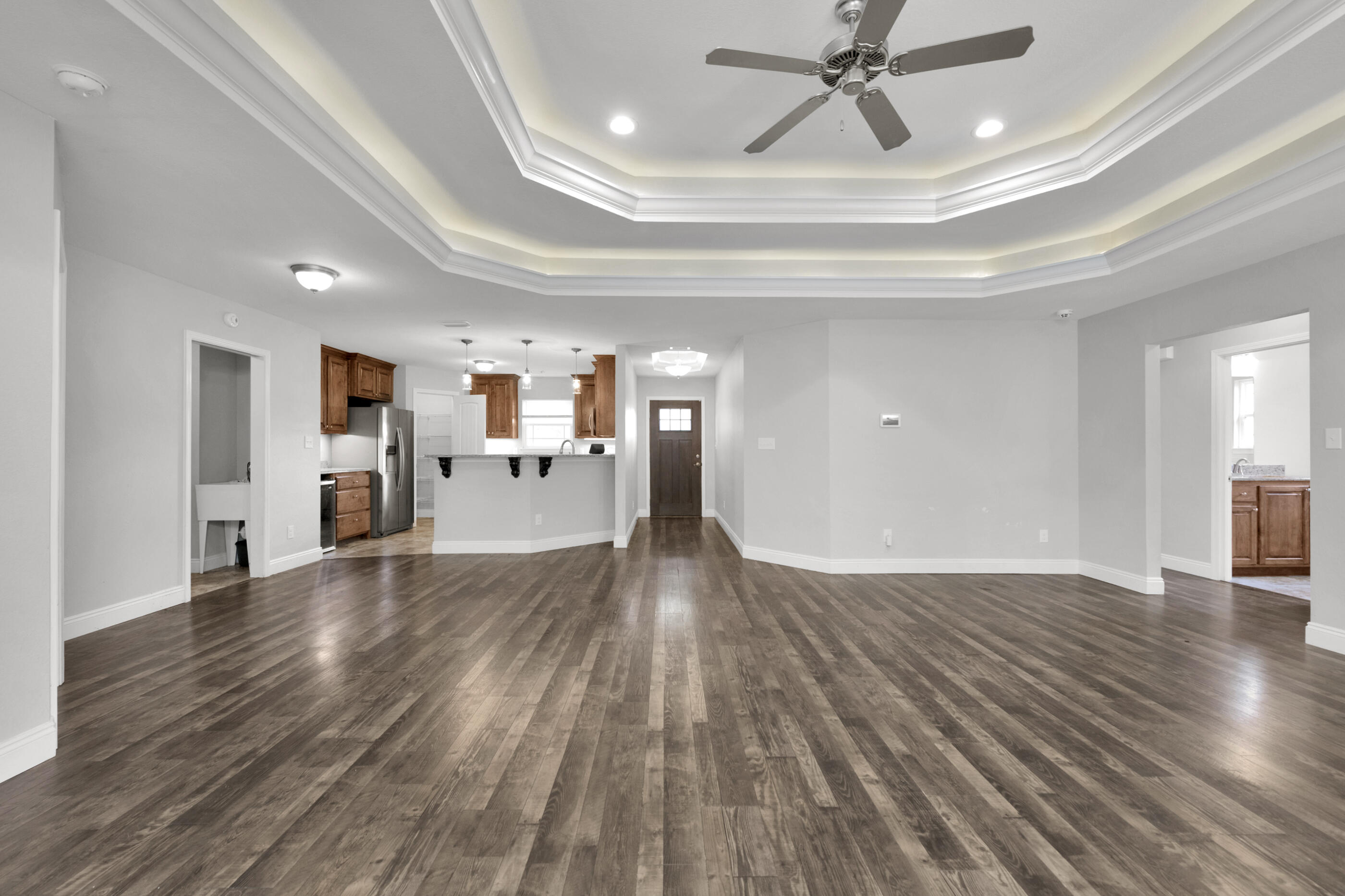 CRESCENT SHORES - Residential