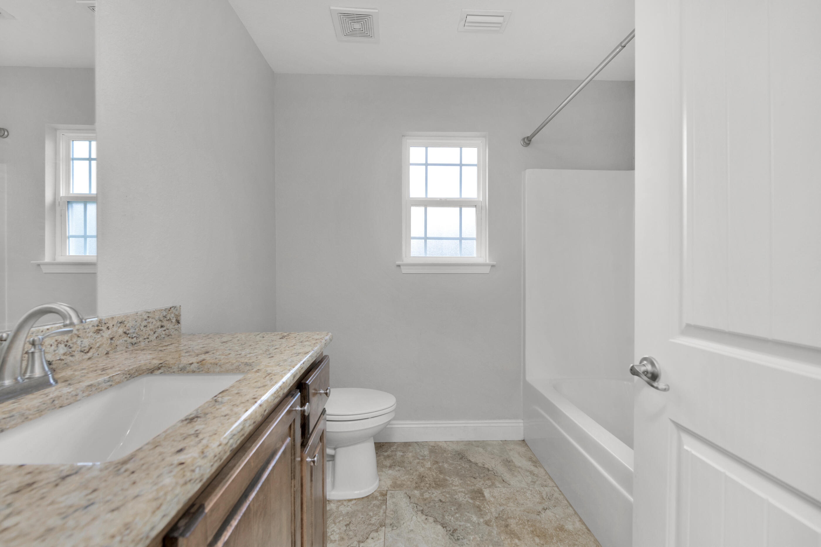 CRESCENT SHORES - Residential