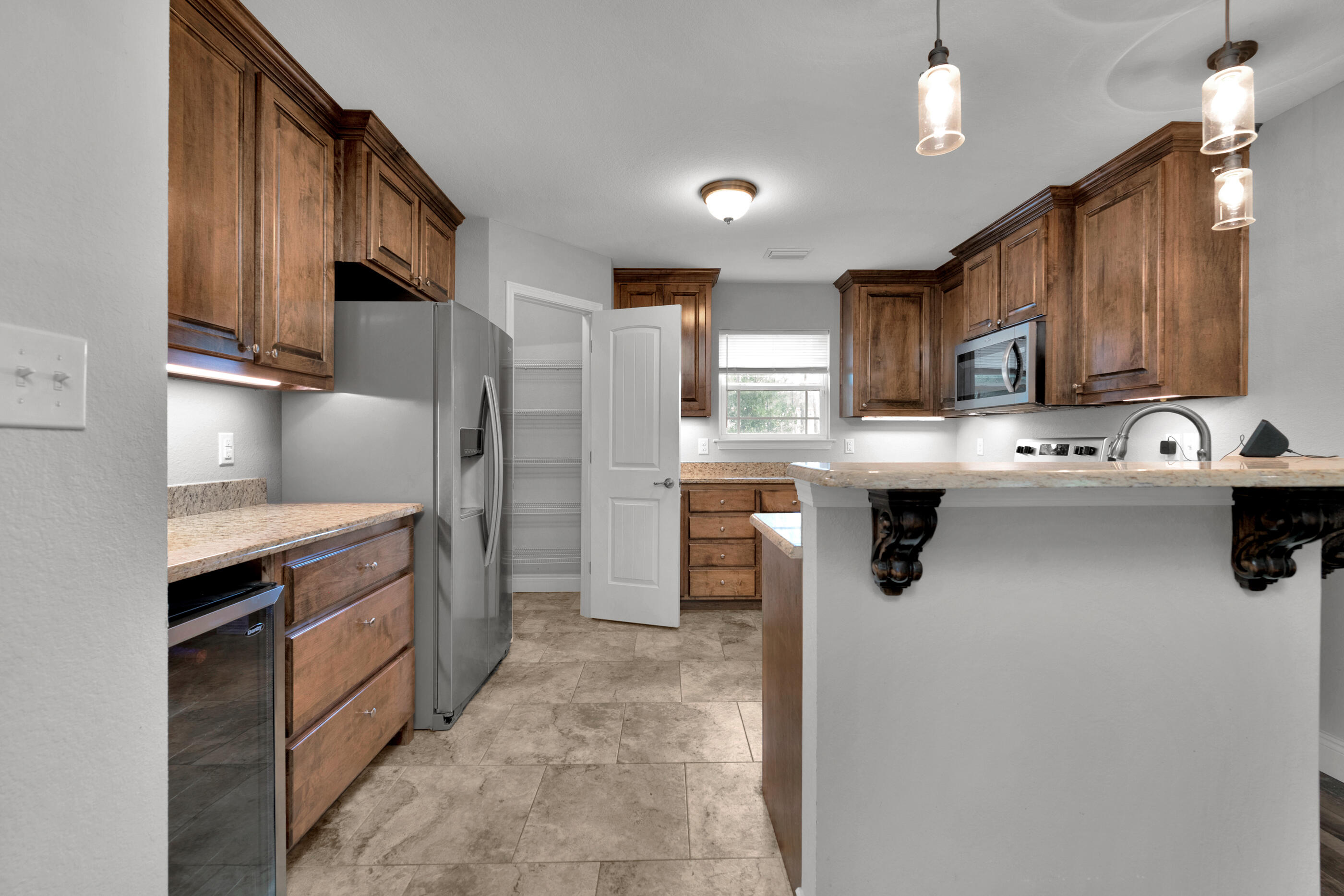 CRESCENT SHORES - Residential